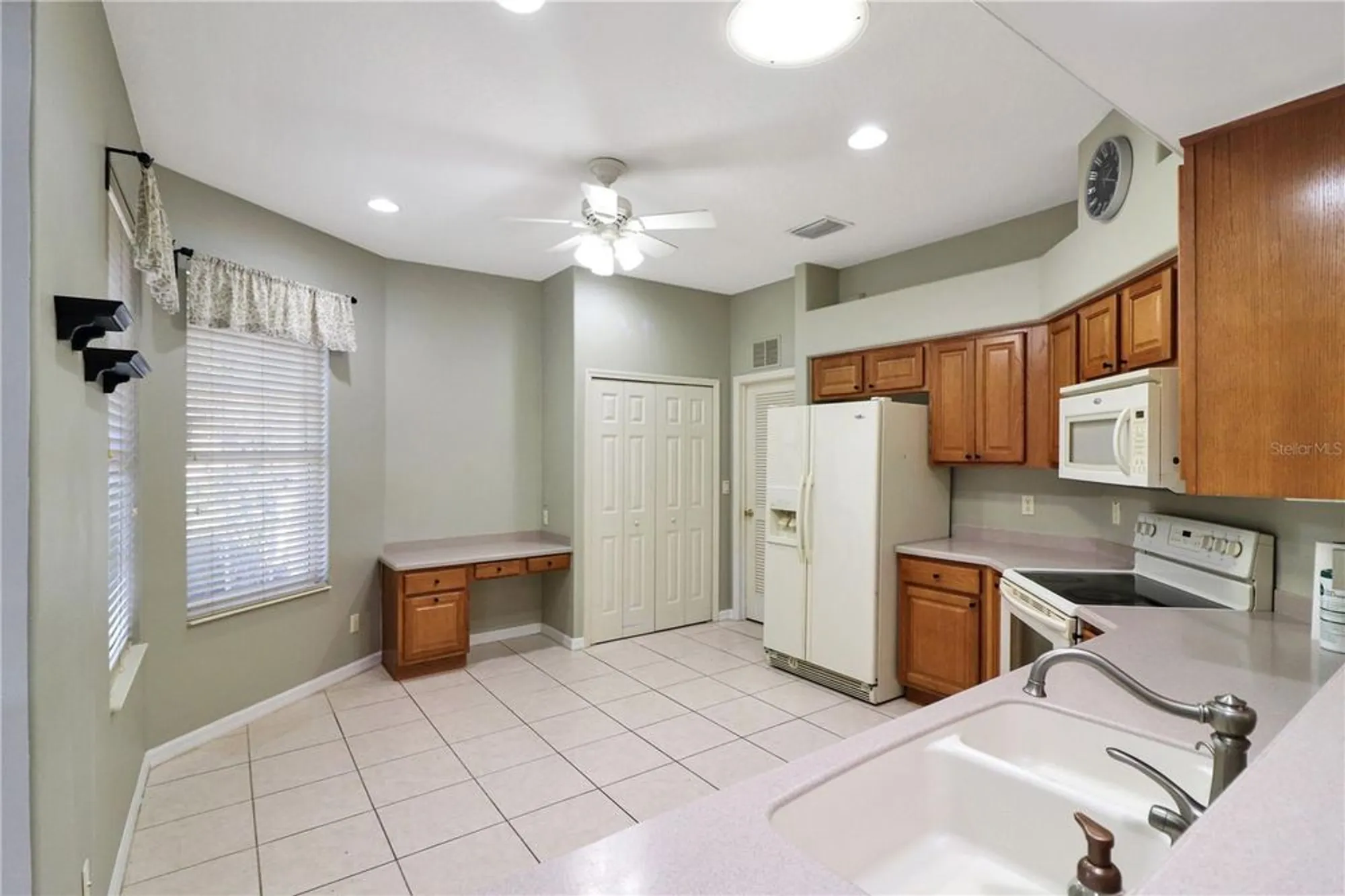 Property Slideshow image 5 of 31 | 5107 aurora dr, Leesburg, FL, 34748