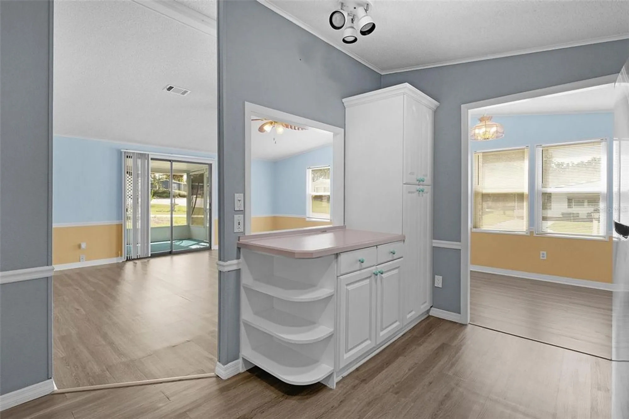 Property Slideshow image 15 of 46 | 817 hibiscus dr, The Villages, FL, 32159