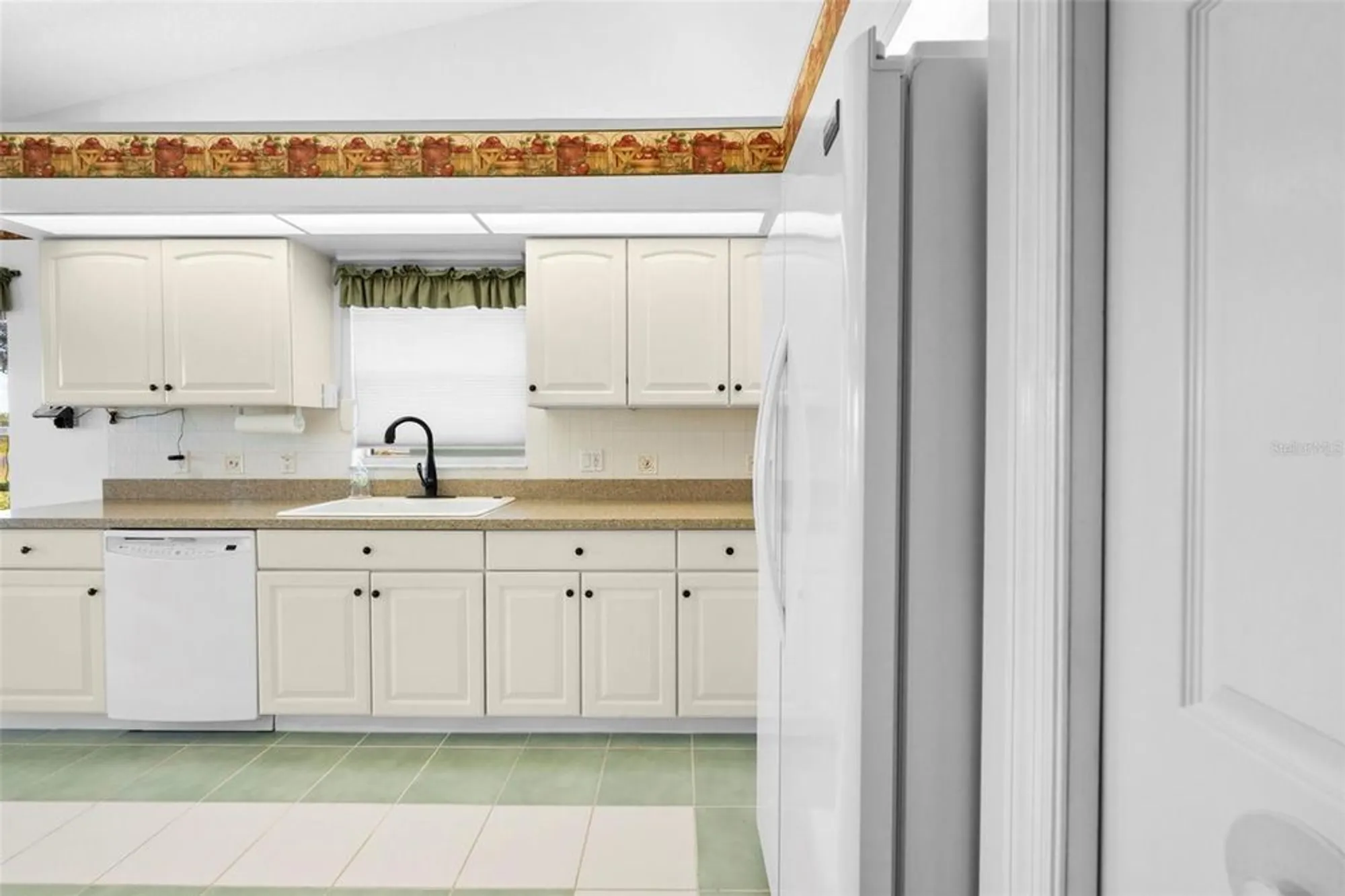 Property Slideshow image 22 of 55 | 11231 sun tree rd, Hudson, FL, 34667