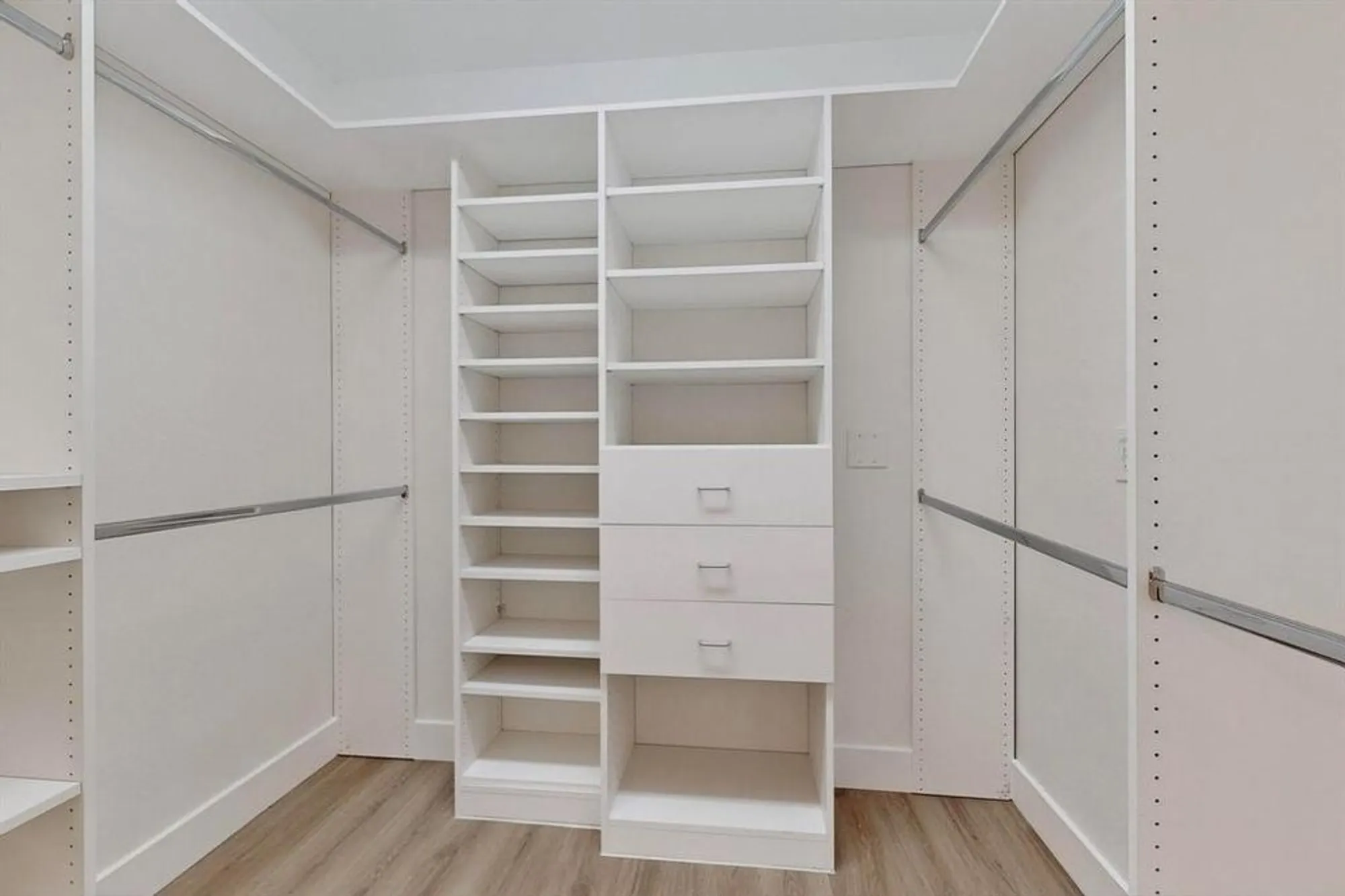 Property Slideshow image 25 of 33 | 1368 troon dr, Frisco, TX, 75036