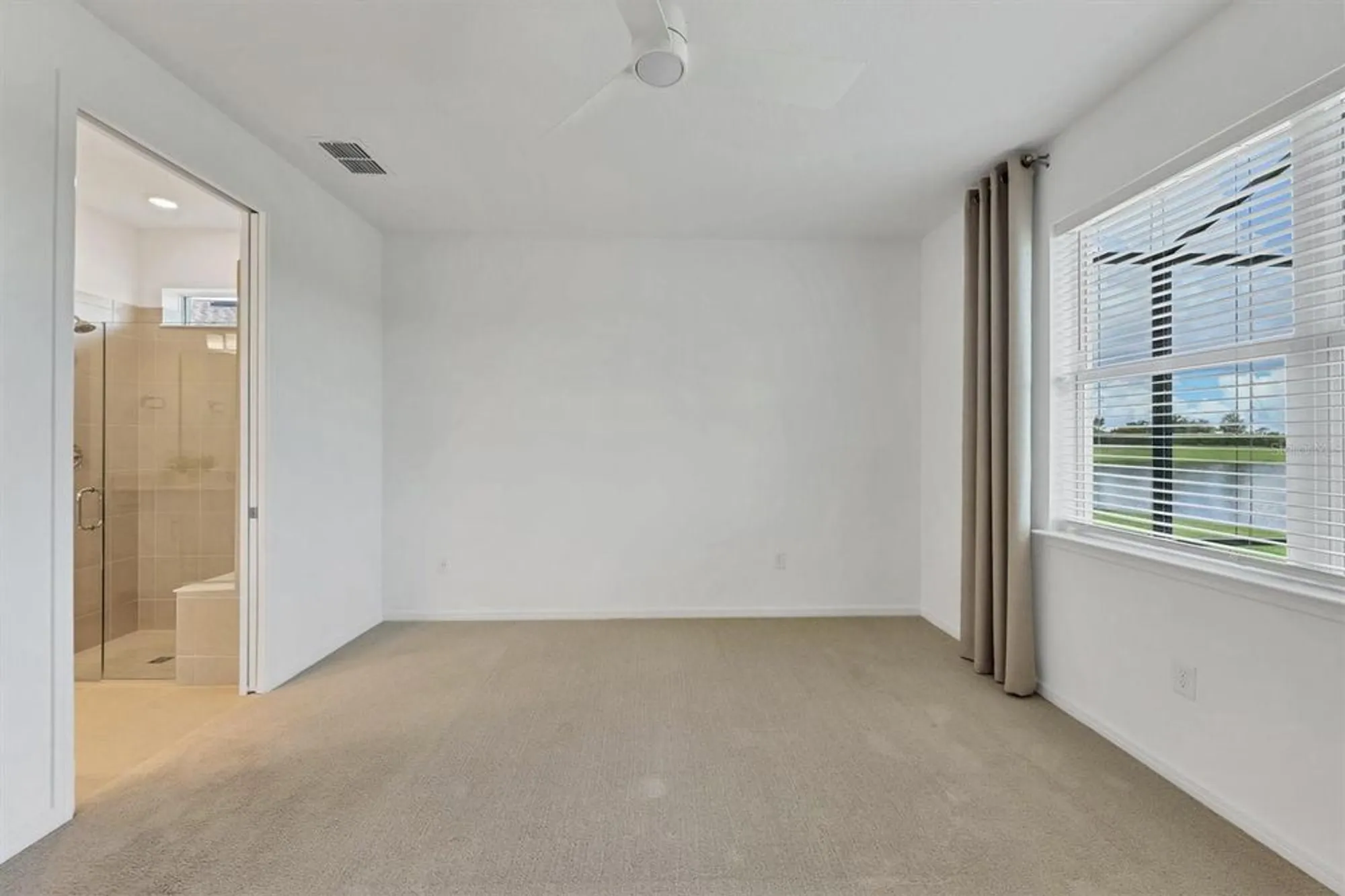 Property Slideshow image 18 of 48 | 10434 spring tide way, Parrish, FL, 34219