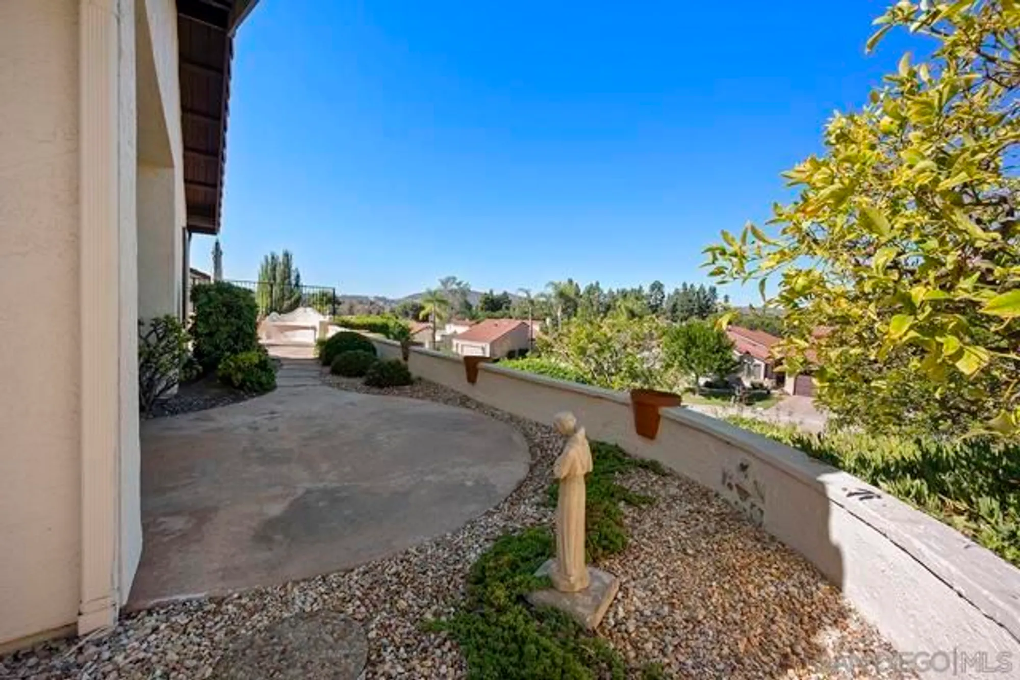 Property Slideshow image 55 of 75 | 17632 caminito hercuba, San Diego, CA, 92128