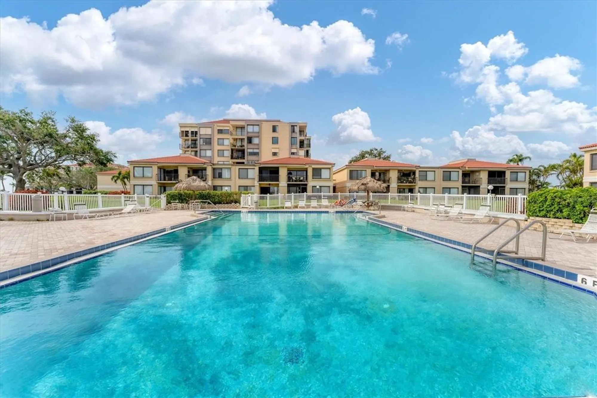 Property Slideshow image 21 of 31 | 6158 palma del mar blvd s apt 504, St Petersburg, FL, 33715