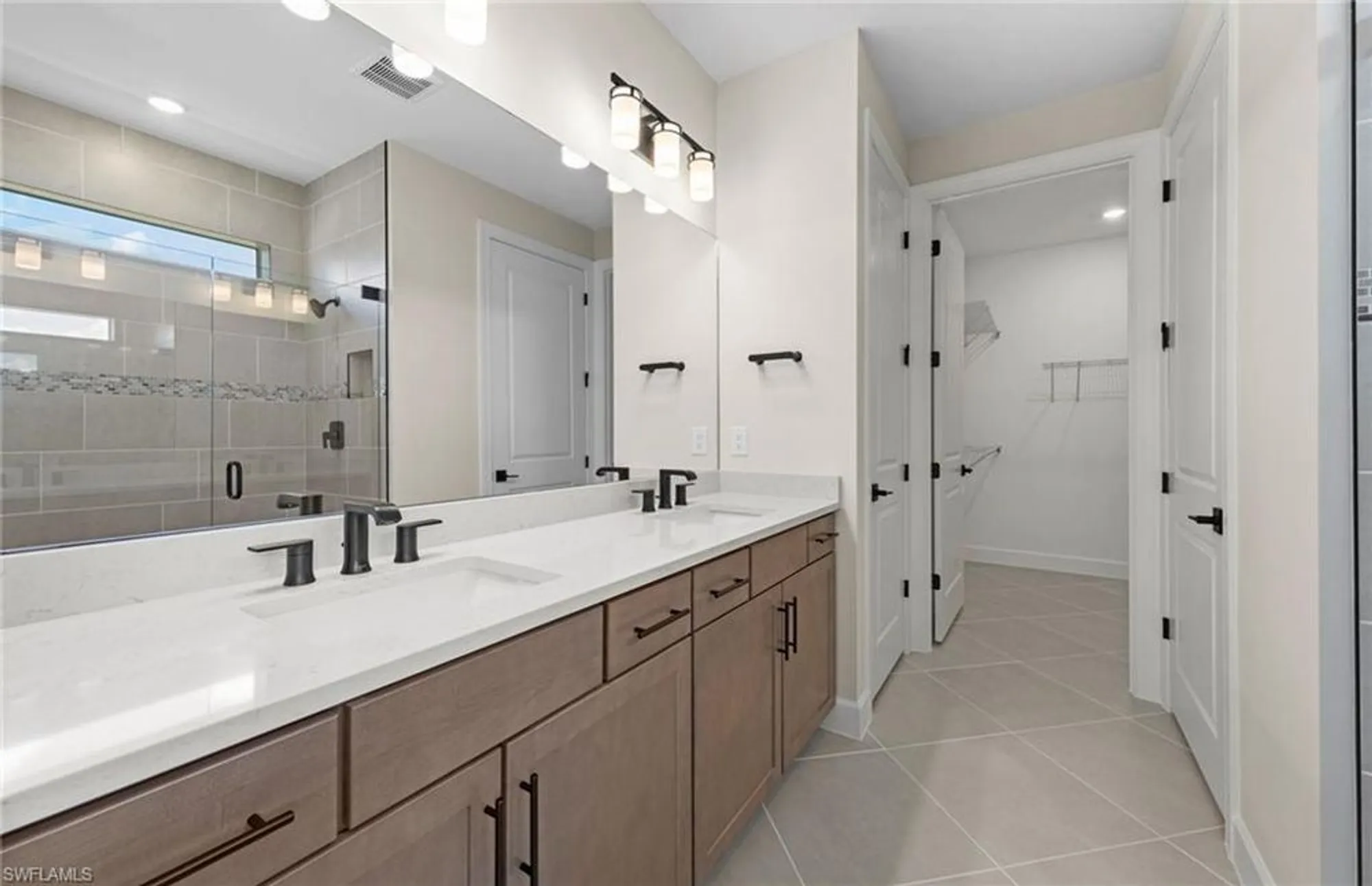 Property Slideshow image 19 of 47 | 7152 chapel creek ln, North Fort Myers, FL, 33917