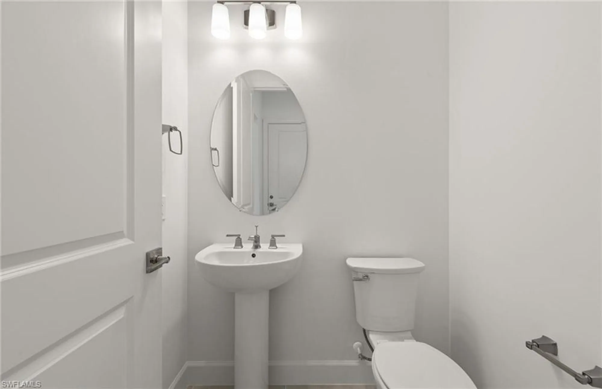 Property Slideshow image 18 of 30 | 12611 quartz dr, Alva, FL, 33920