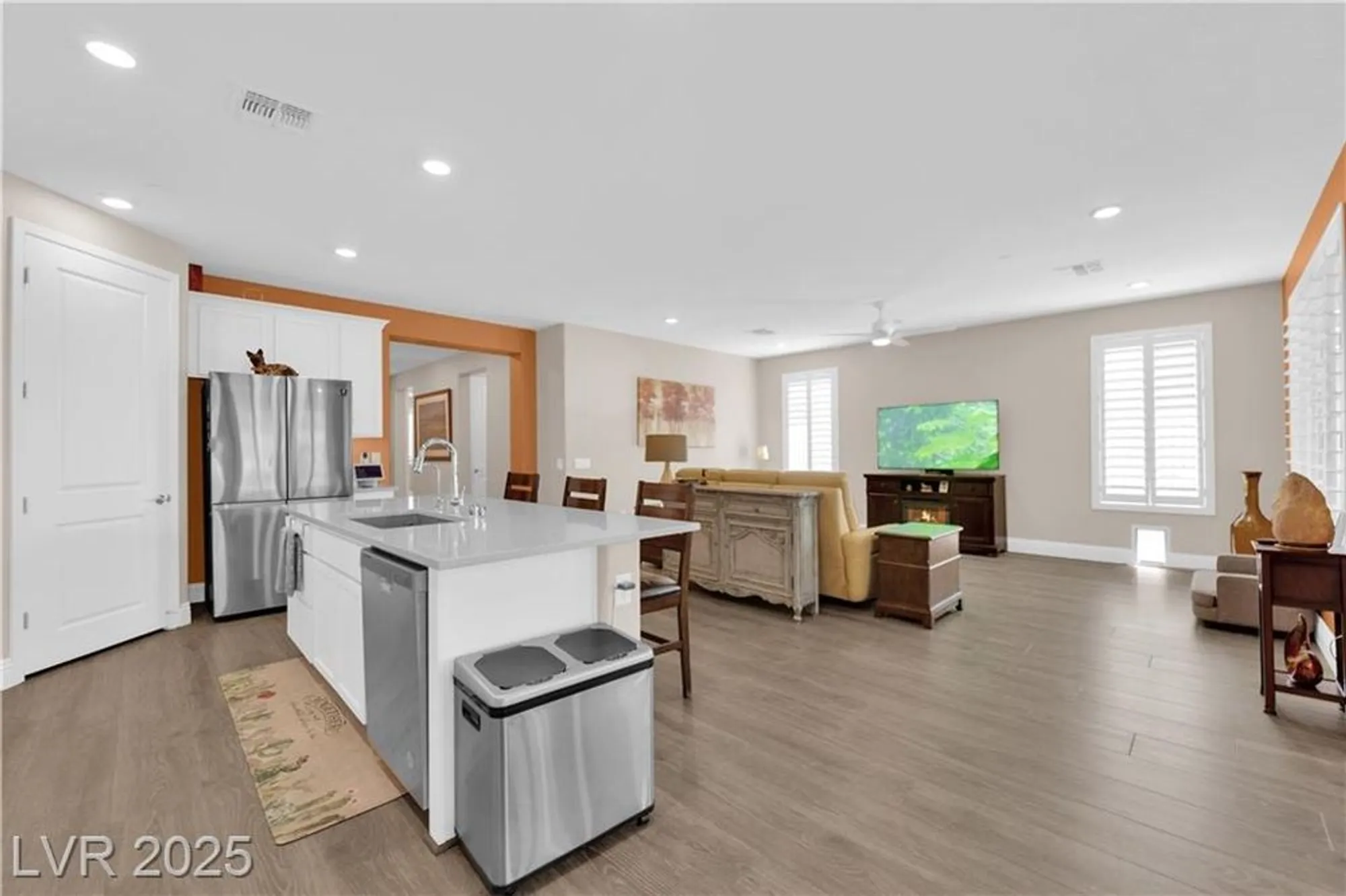 Property Slideshow image 5 of 57 | 11 arid crest ave, Henderson, NV, 89011