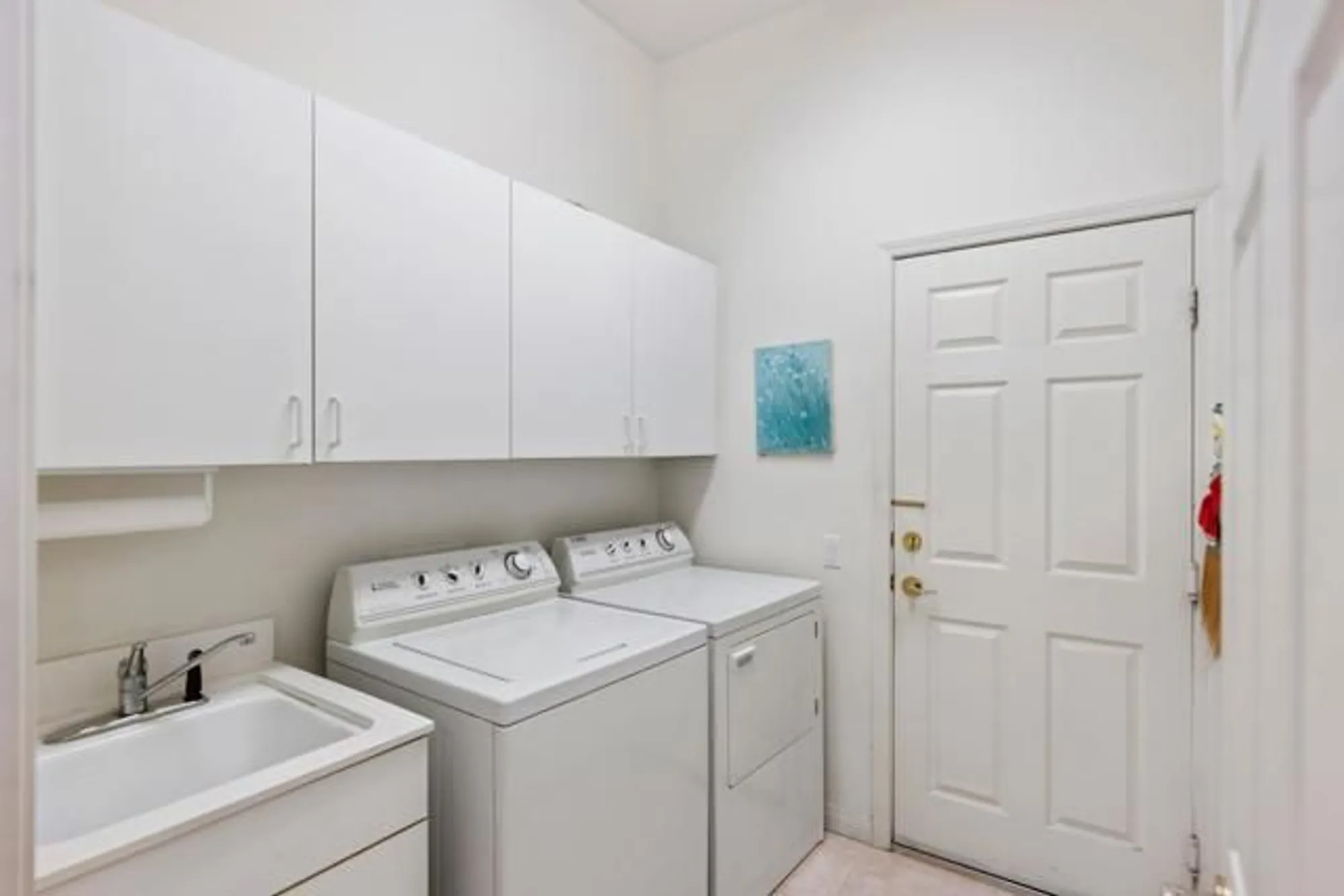 Property Slideshow image 21 of 32 | 37549 turnberry isle dr, Palm Desert, CA, 92211