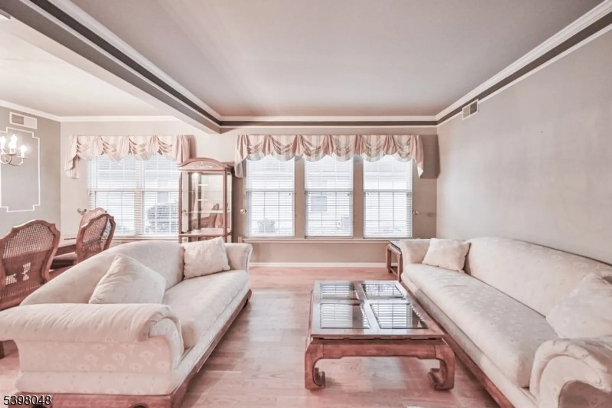 Property Slideshow image 7 of 27 | 107 kensington cir, Belvidere, NJ, 07823