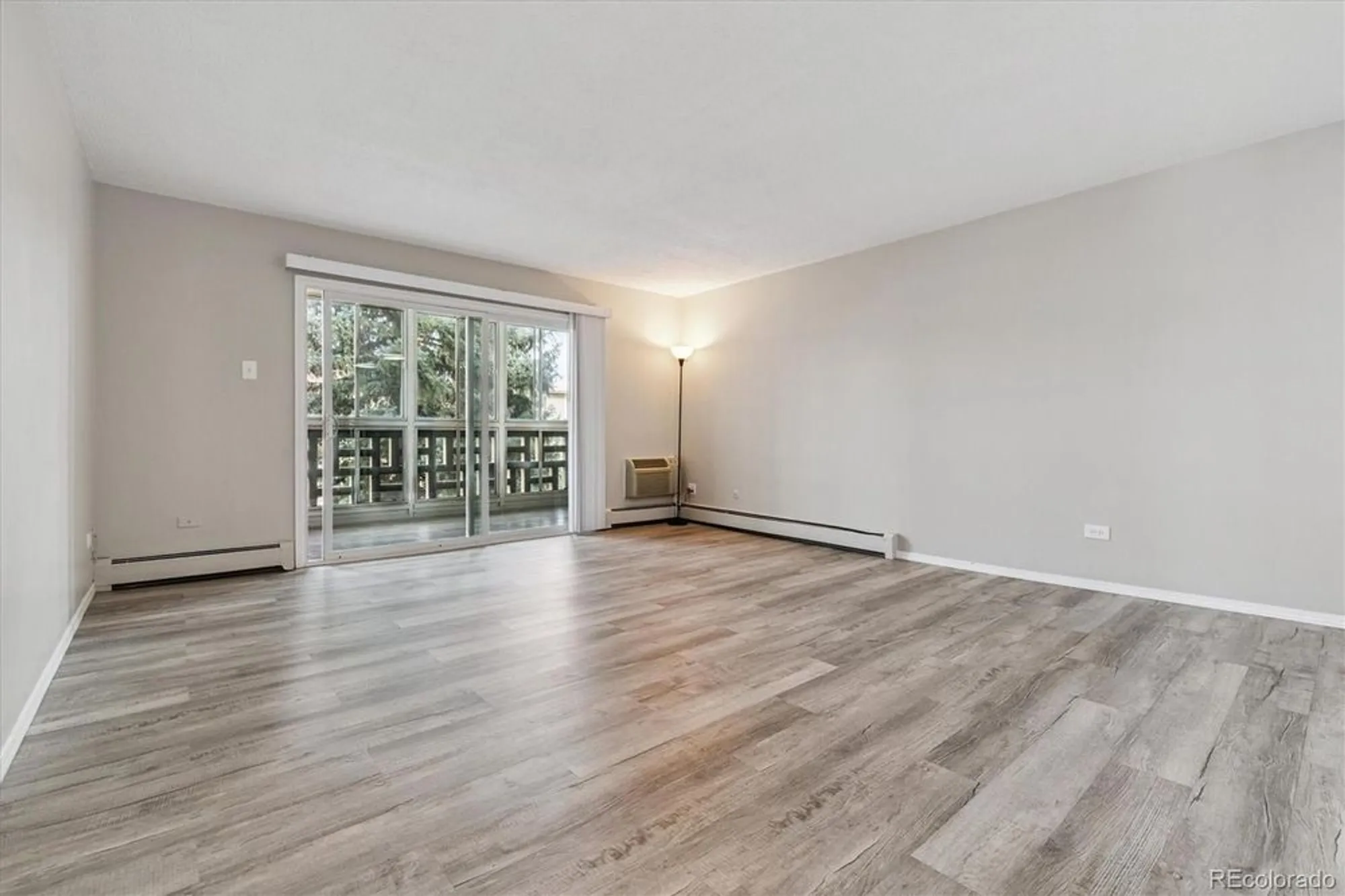 Property Slideshow image 9 of 21 | 695 s alton way 1c, Denver, CO, 80247