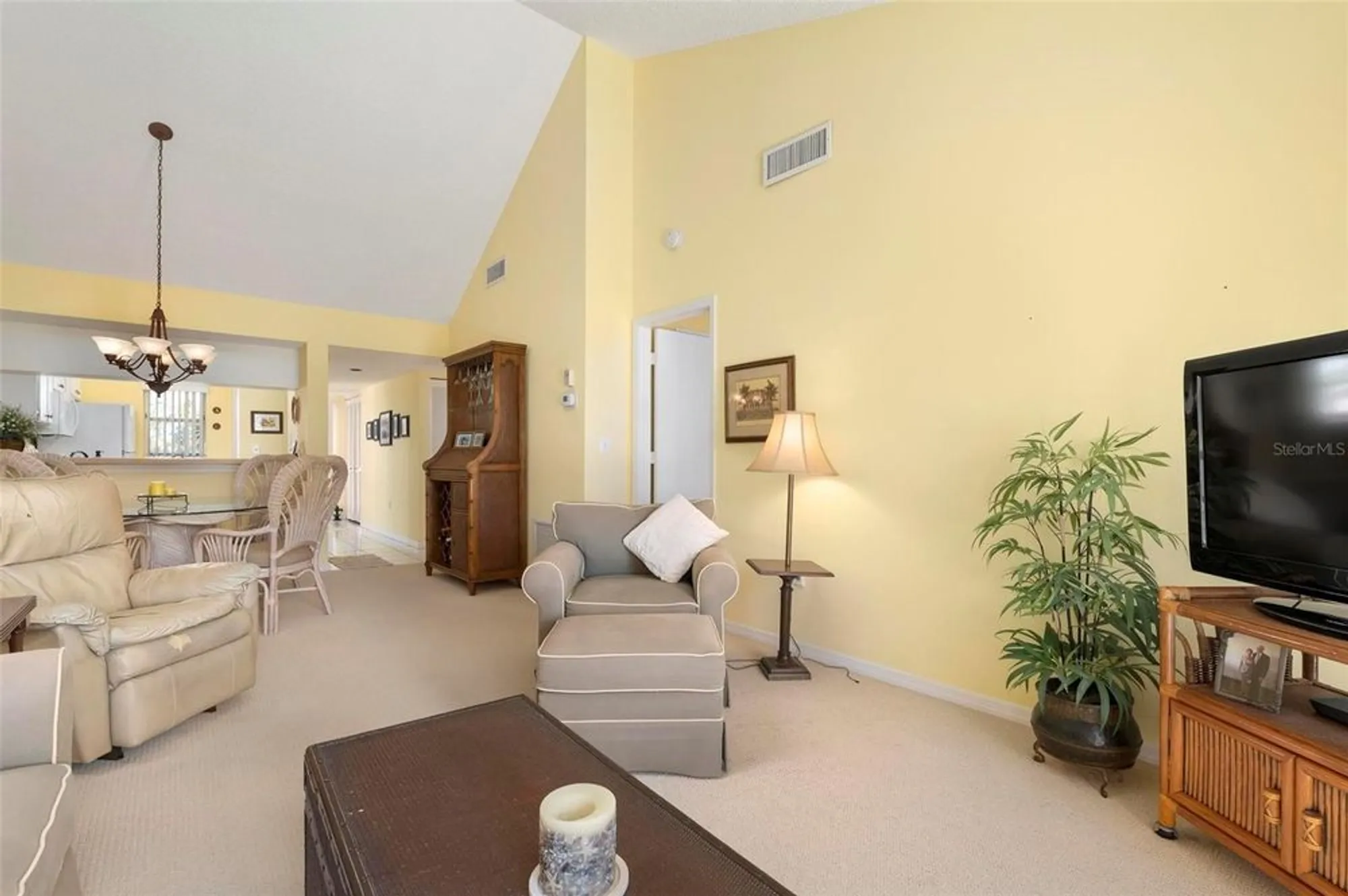 Property Slideshow image 7 of 68 | 458 cerromar rd 483, Venice, FL, 34293