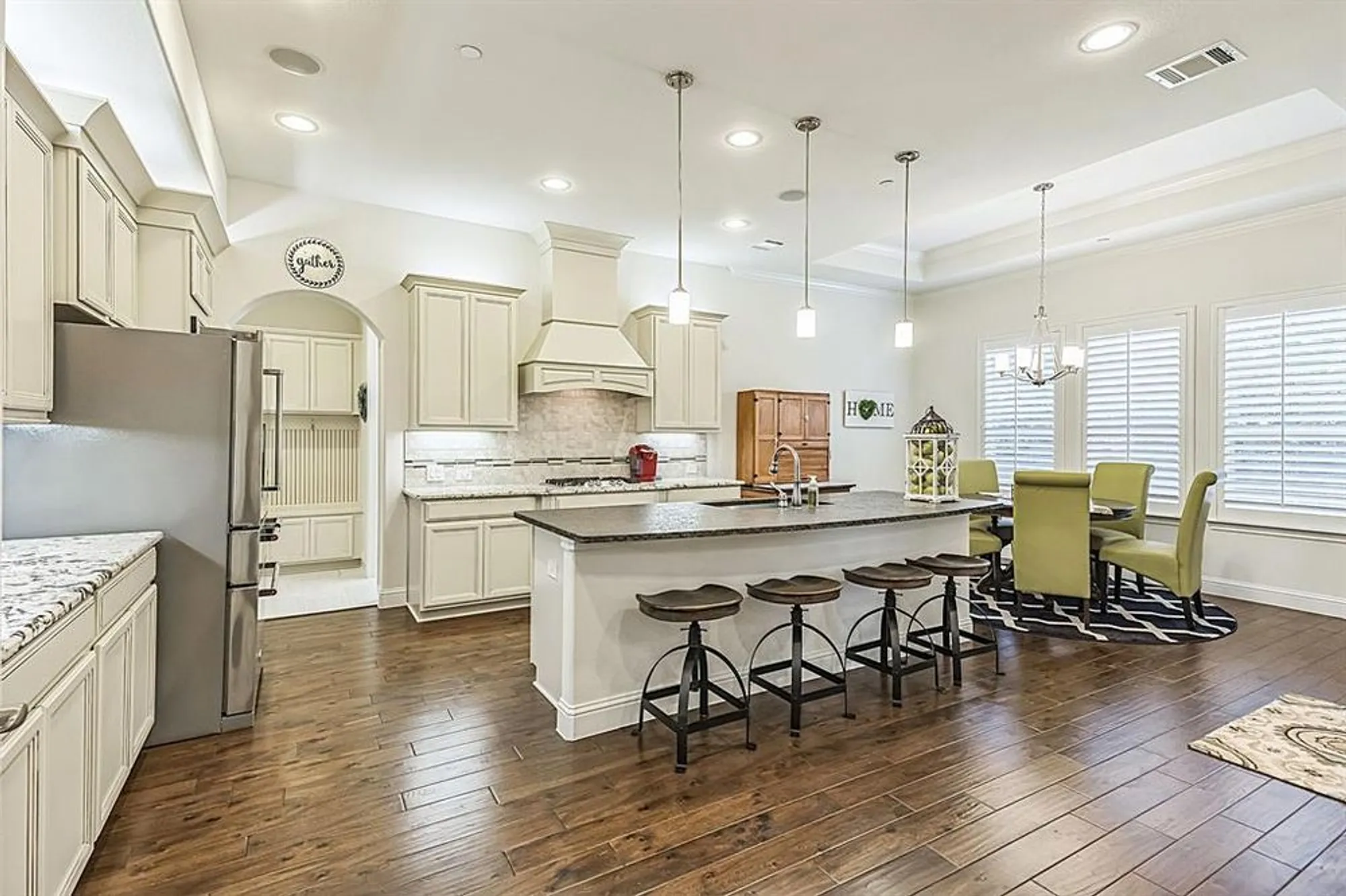 Property Slideshow image 9 of 40 | 5308 sutton cir, Mckinney, TX, 75070