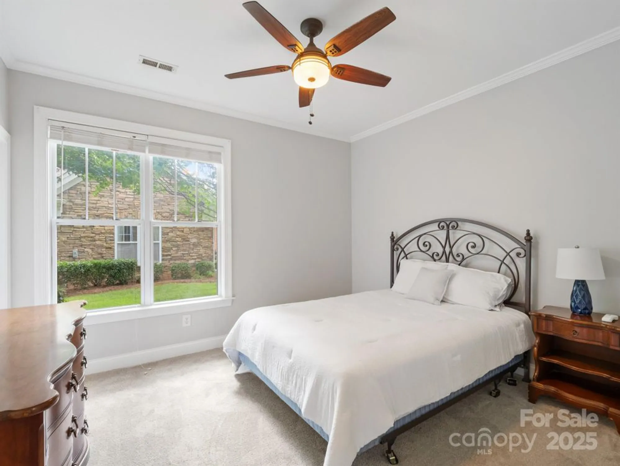 Property Slideshow image 23 of 37 | 10875 casetta dr, Matthews, NC, 28105