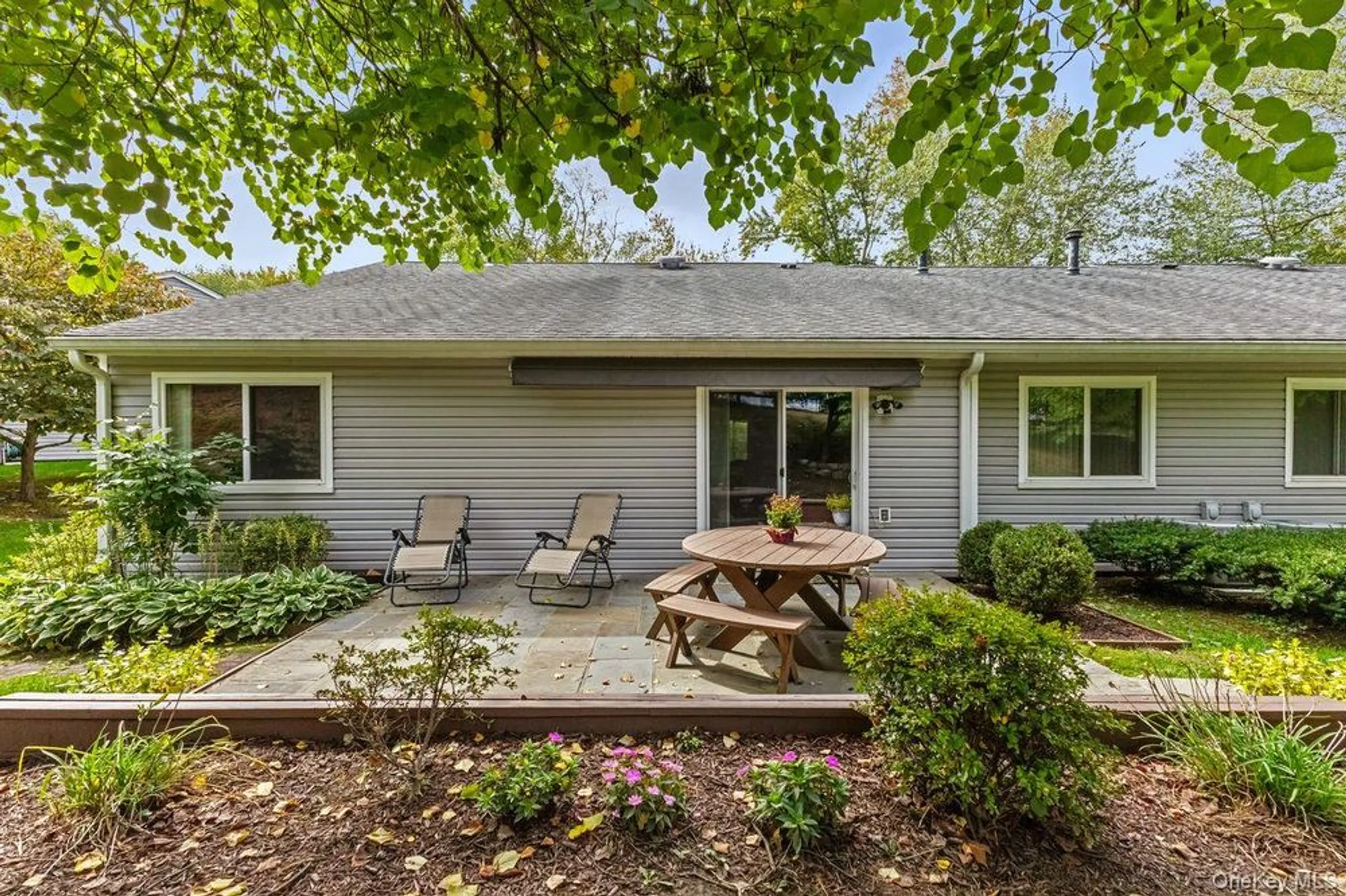 Property Slideshow image 25 of 35 | 141 flintlock way b, Yorktown Heights, NY, 10598