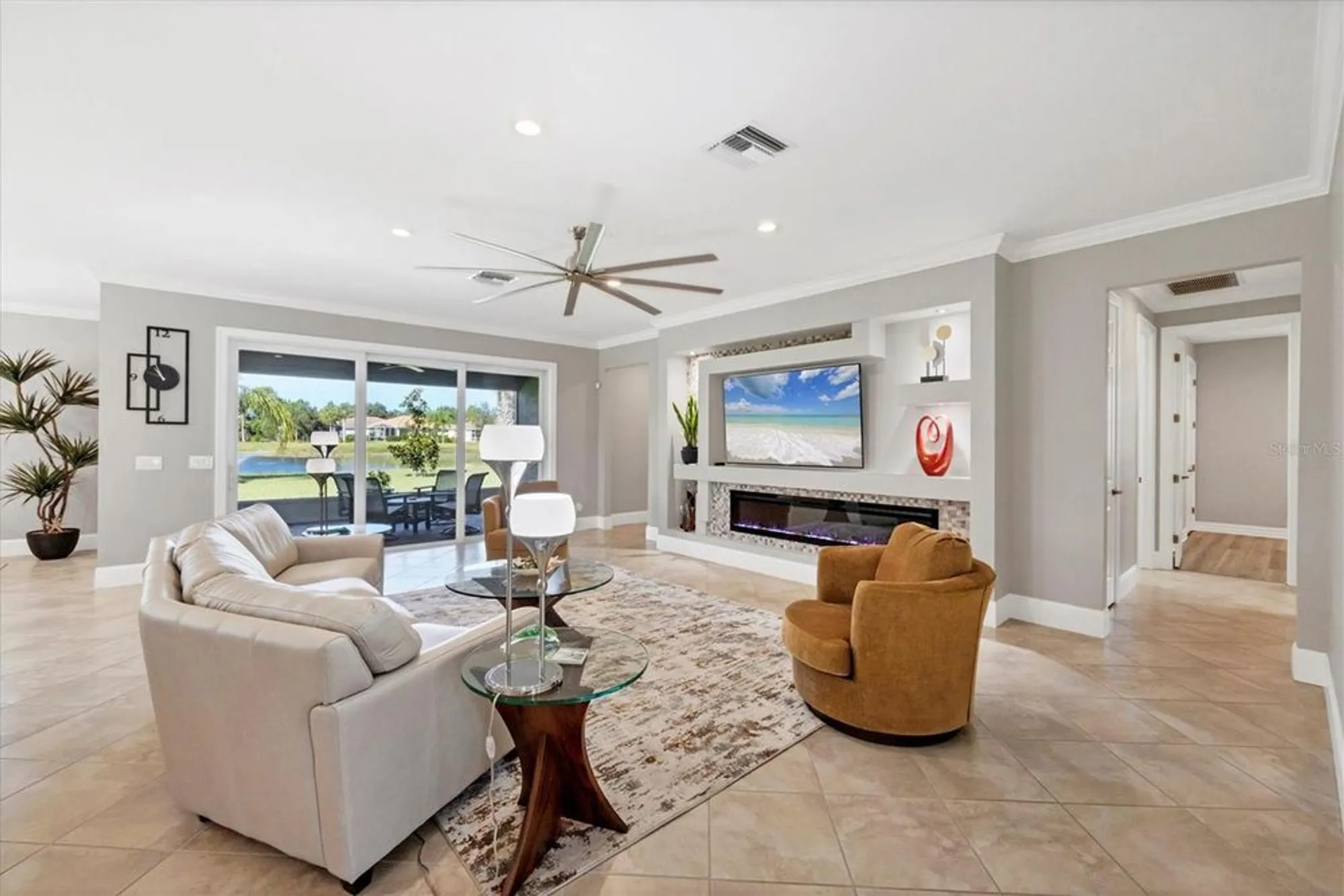 Property Slideshow image 8 of 66 | 6144 abaco dr, Sarasota, FL, 34238