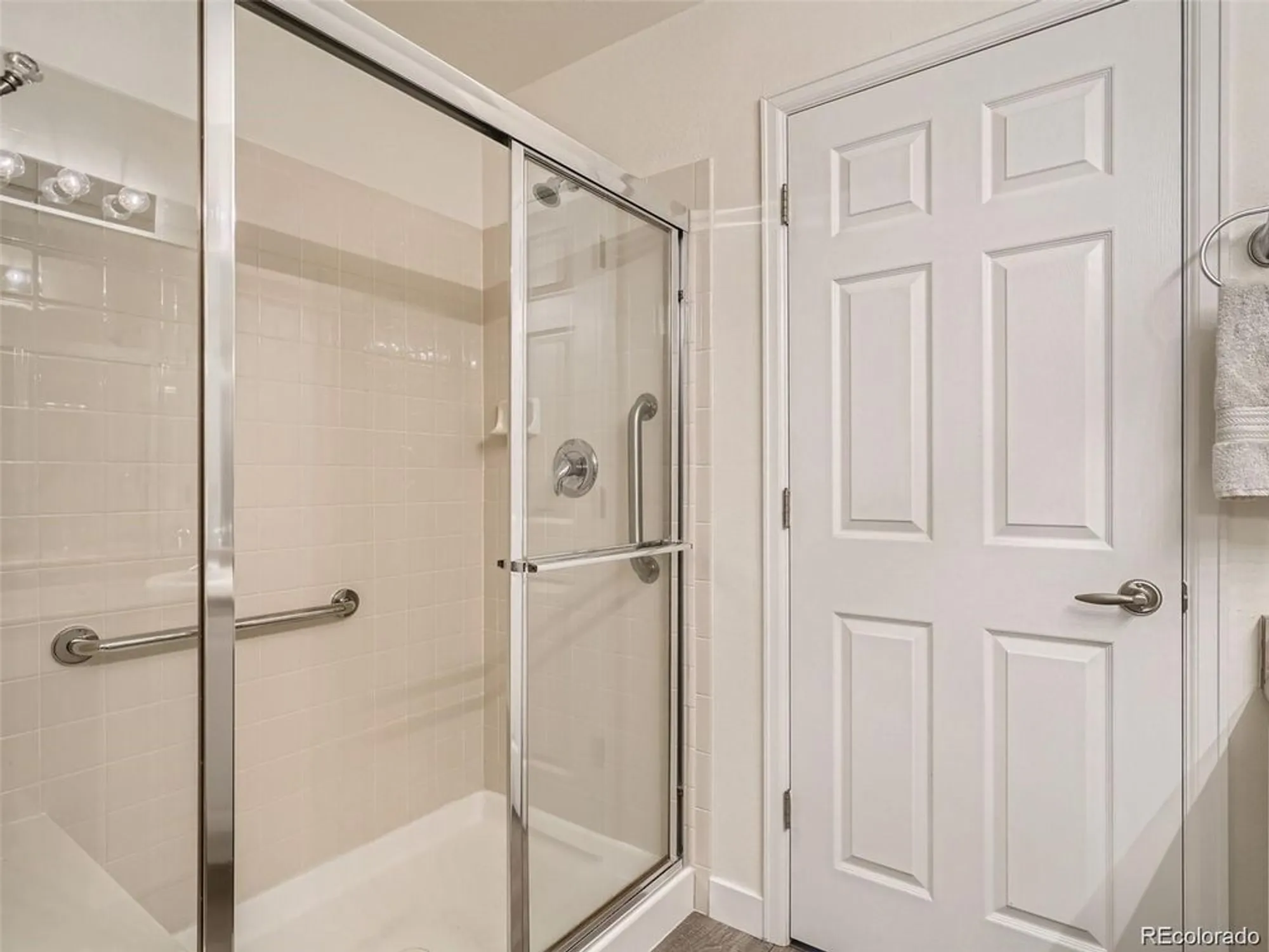 Property Slideshow image 21 of 22 | 21931 e canyon pl, Aurora, CO, 80016