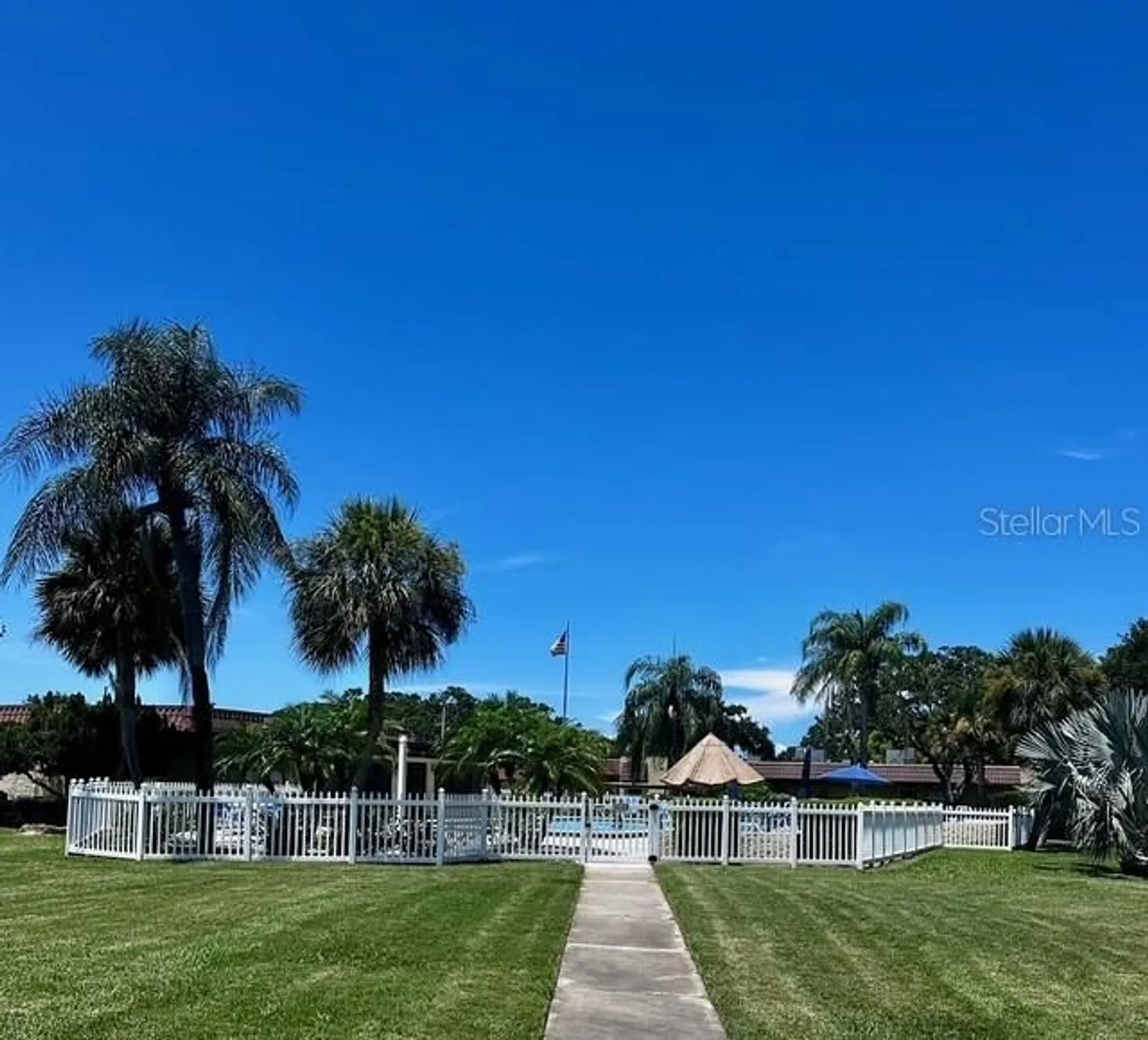 Property Slideshow image 25 of 31 | 1701 pinehurst rd apt 13c, Dunedin, FL, 34698