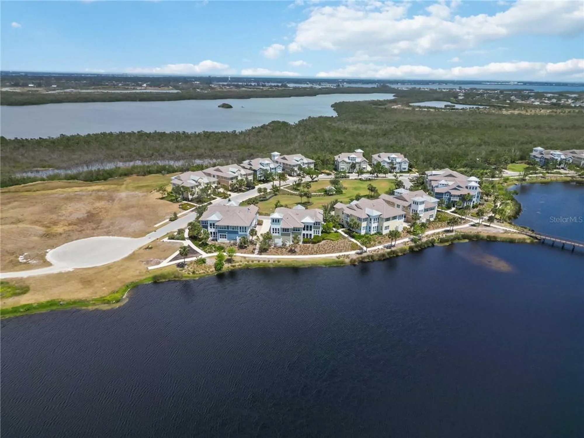 Property Slideshow image 46 of 88 | 230 sapphire lake dr unit 201, Bradenton, FL, 34209