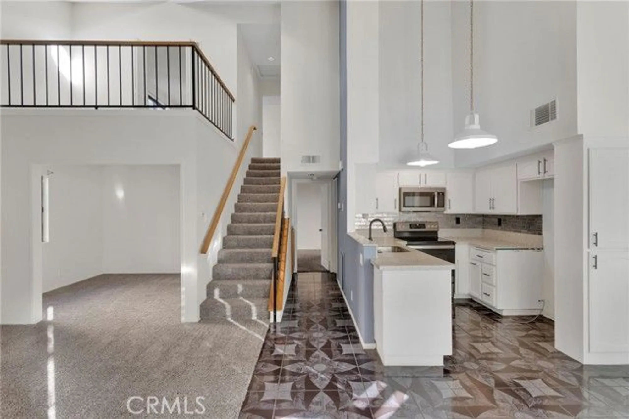 Property Slideshow image 4 of 50 | 11659 pepper ln, Apple Valley, CA, 92308