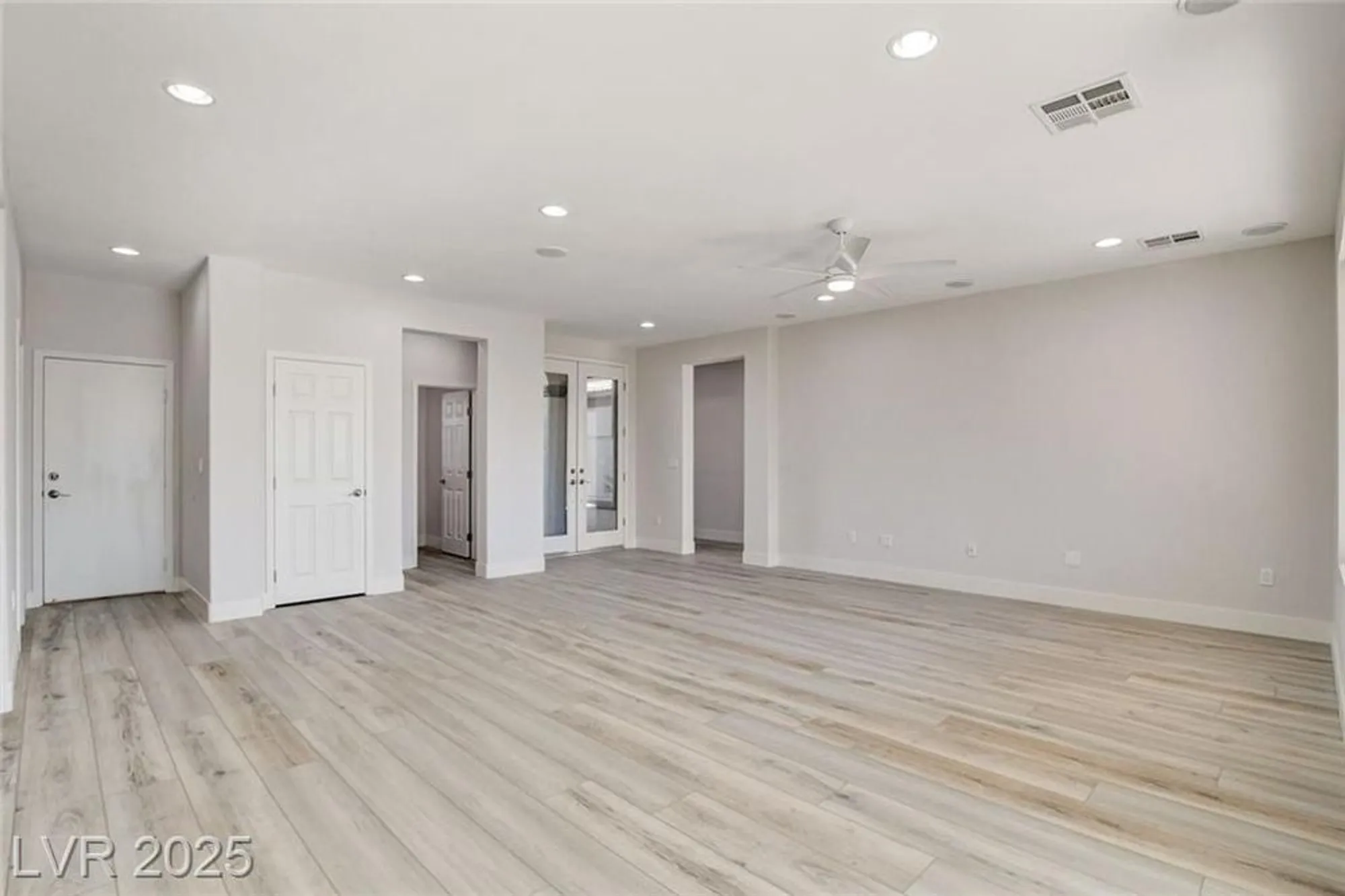 Property Slideshow image 15 of 57 | 10623 riva de fiore ave, Las Vegas, NV, 89135