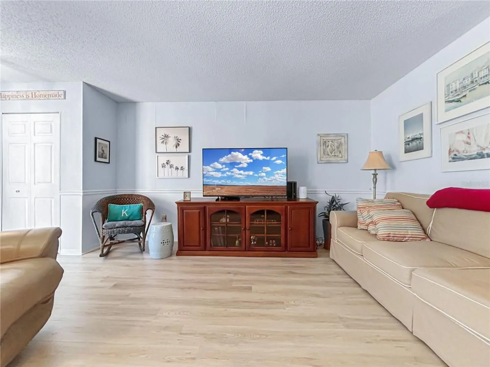 Property Slideshow image 7 of 41 | 1308 bluewater dr, Sun City Center, FL, 33573