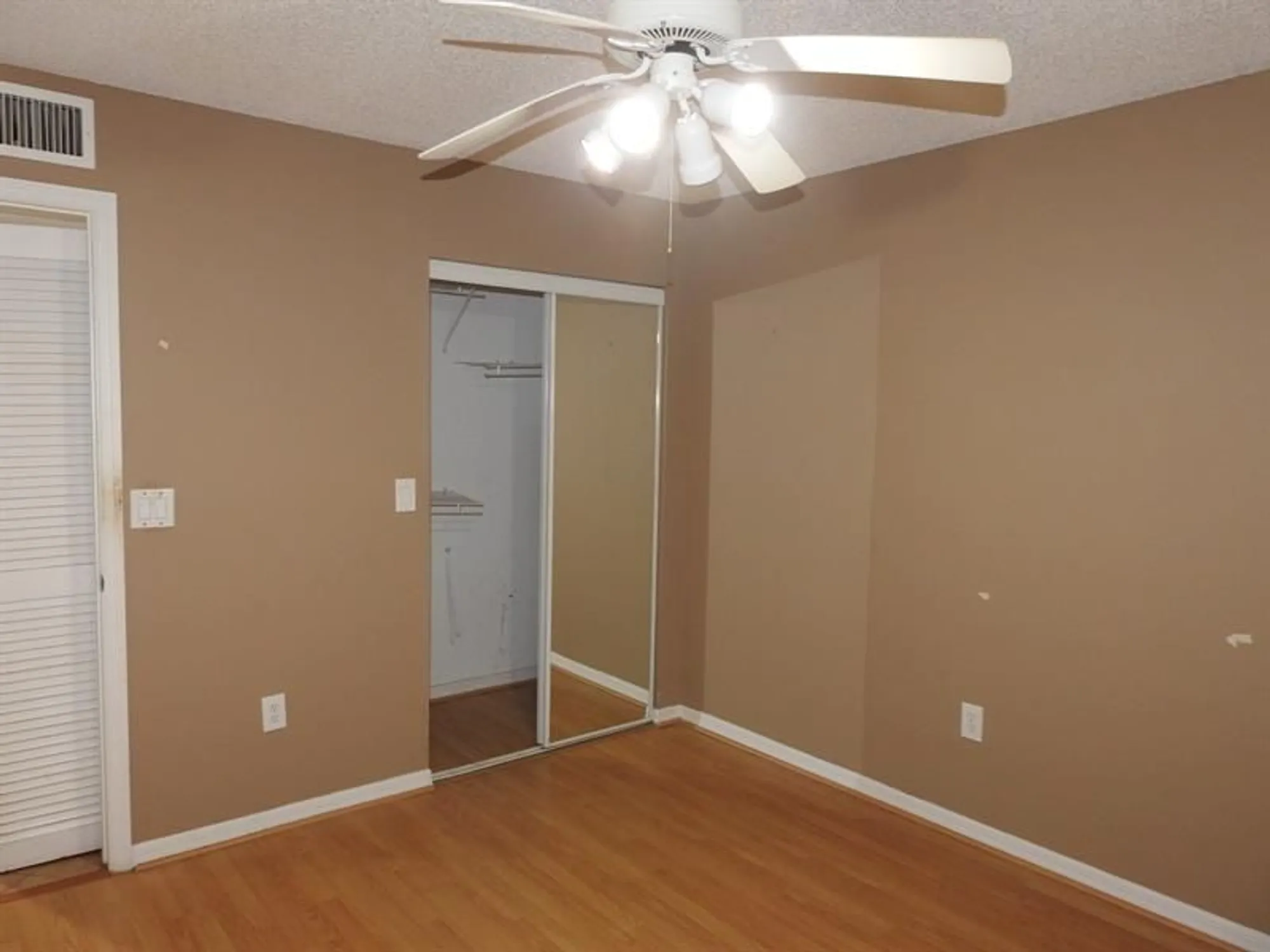 Property Slideshow image 20 of 26 | 7641 granville dr 209, Tamarac, FL, 33321