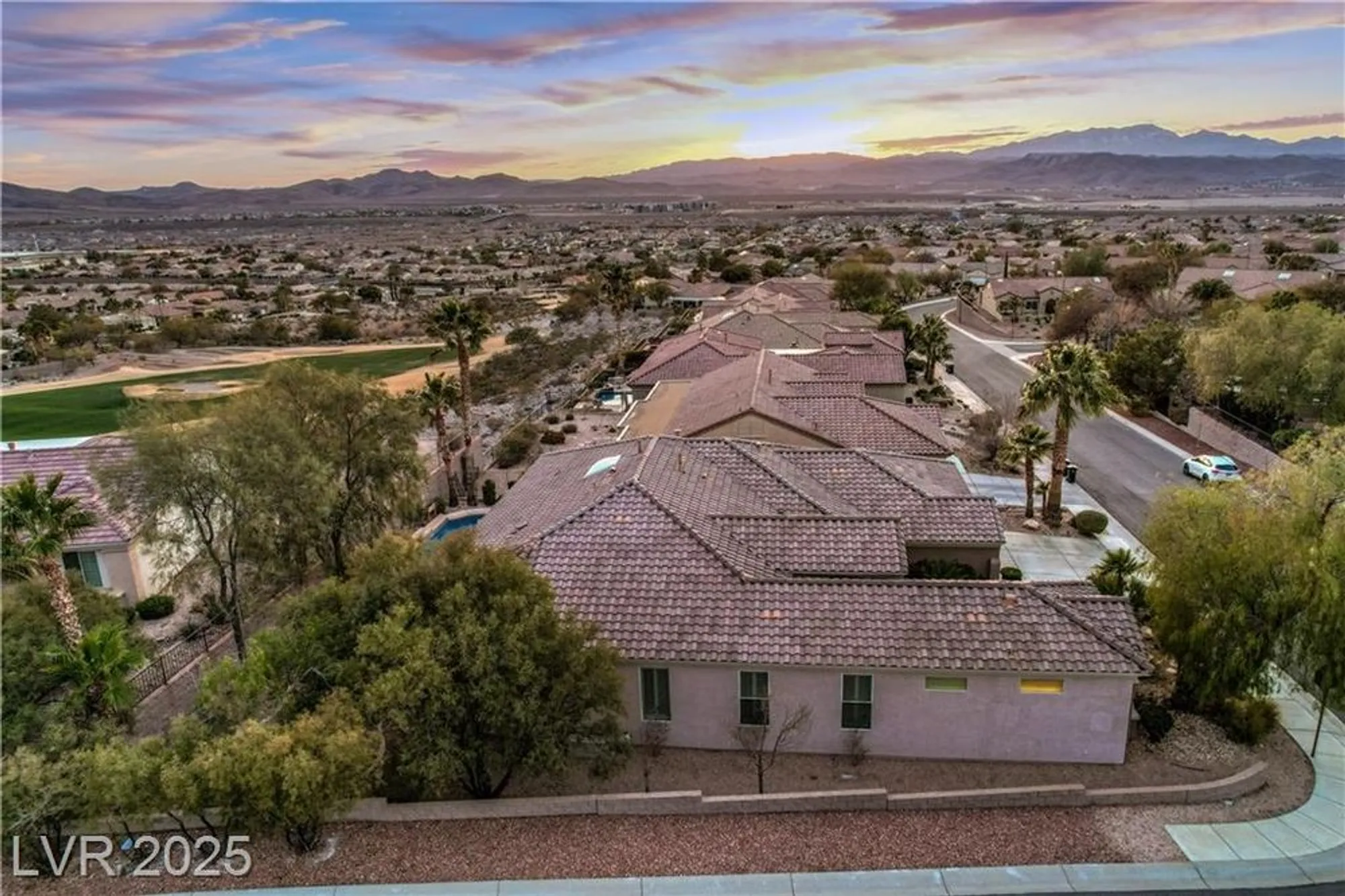 Property Slideshow image 47 of 65 | 2170 peyten park st, Henderson, NV, 89052