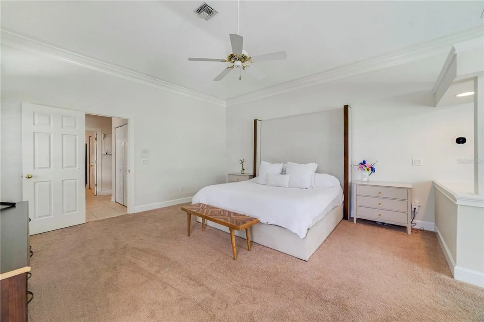 Property Slideshow image 14 of 54 | 1741 edgewater dr, Mount Dora, FL, 32757