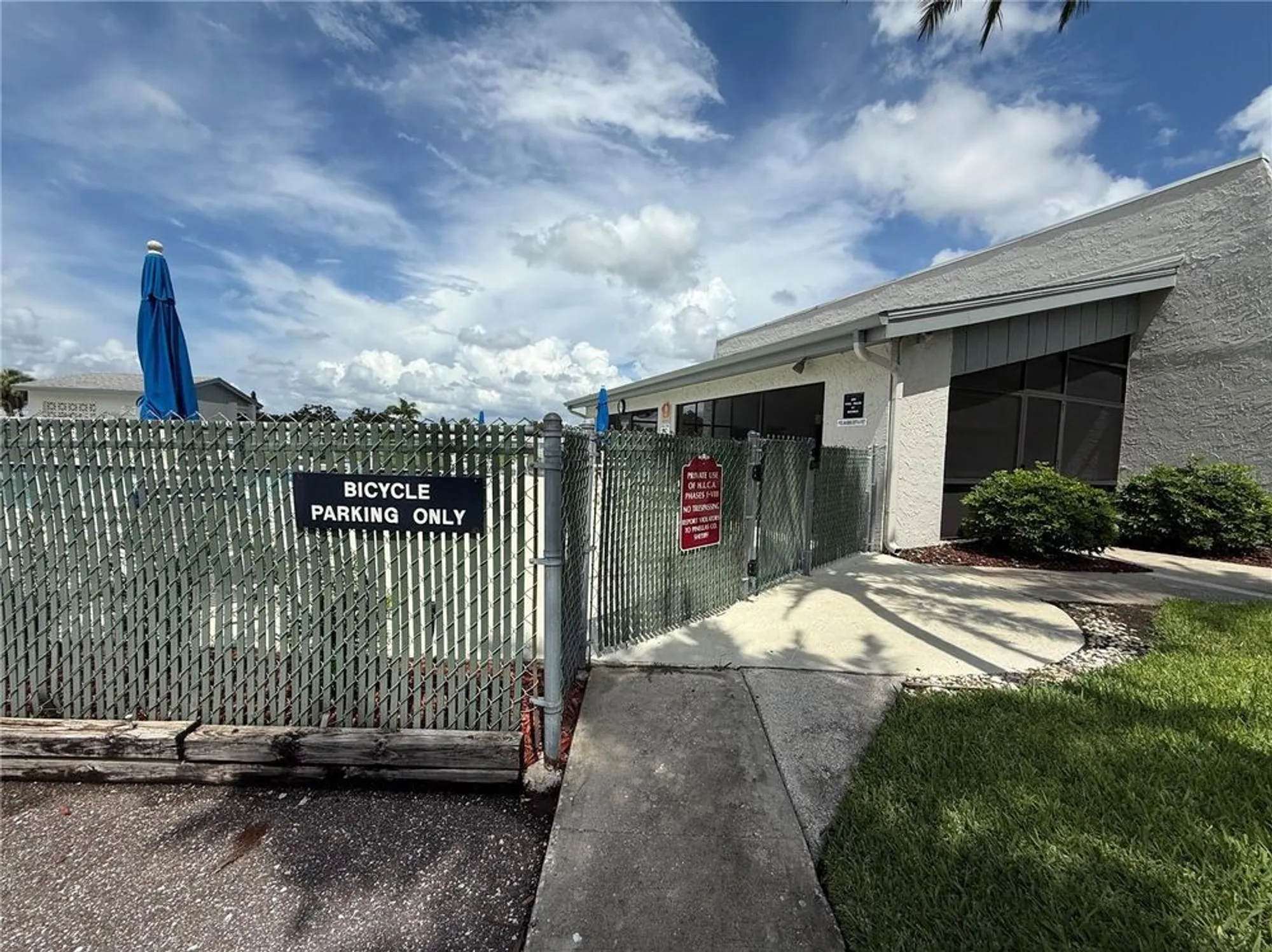 Property Slideshow image 47 of 51 | 2722 sherbrooke ln d, Palm Harbor, FL, 34684