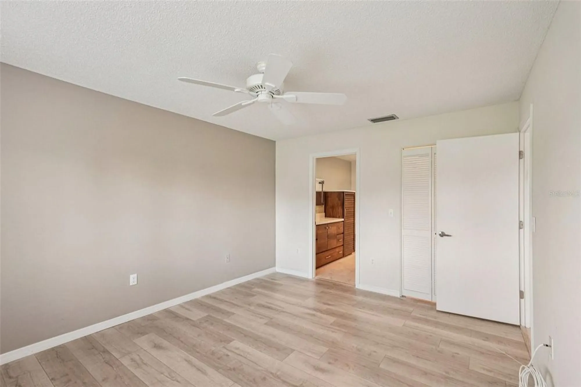 Property Slideshow image 31 of 47 | 5755 avista dr # 5755, Sarasota, FL, 34243