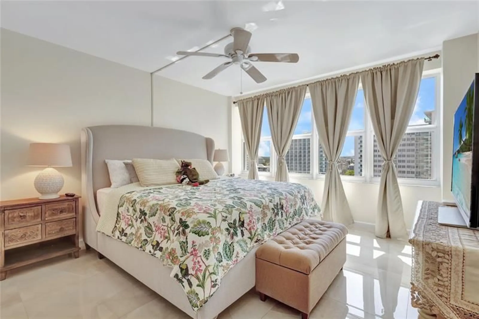 Property Slideshow image 12 of 18 | 3333 ne 34th st 1118, Fort Lauderdale, FL, 33308