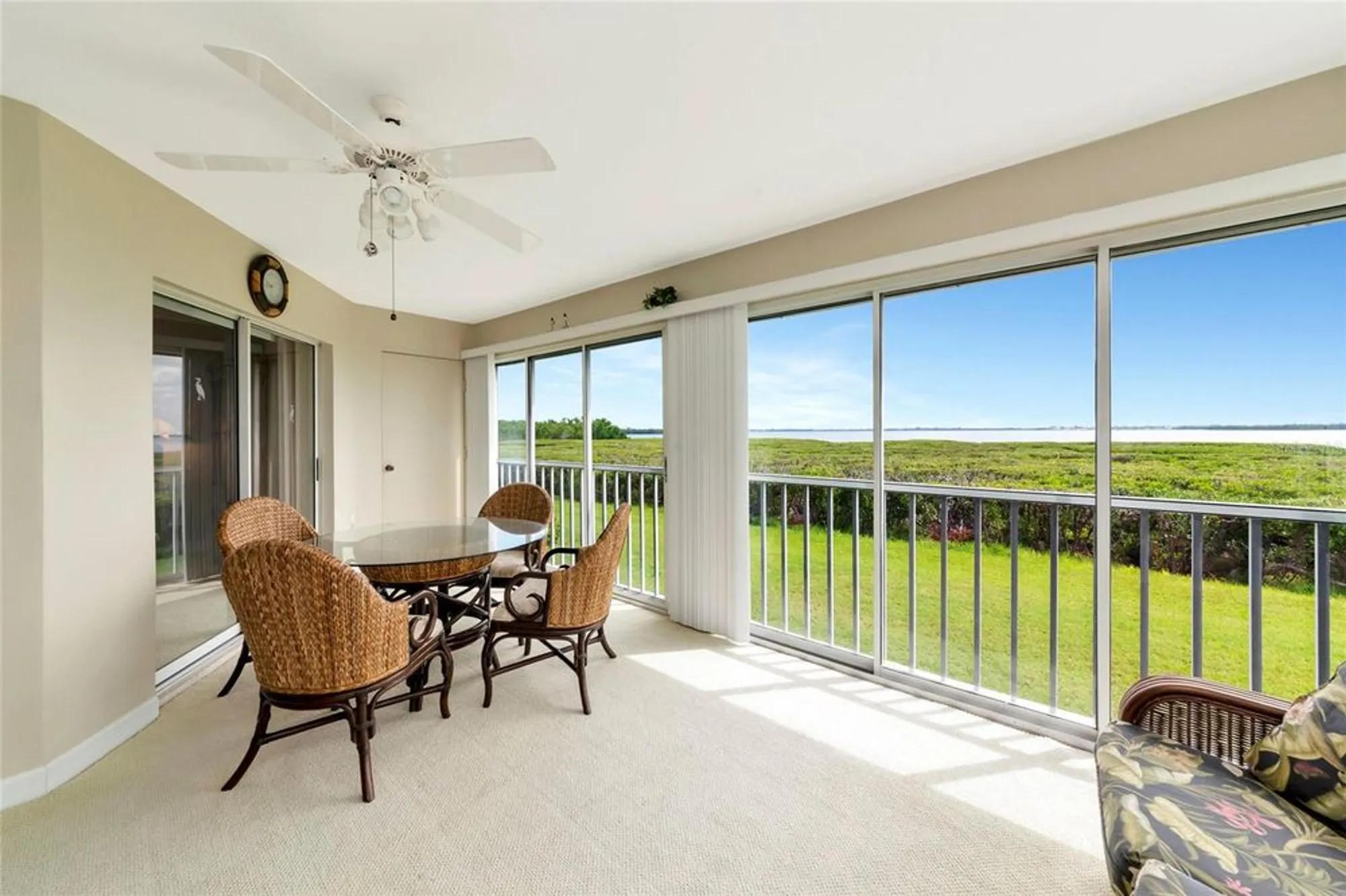 Property Slideshow image 28 of 52 | 1145 edgewater cir # 1145, Bradenton, FL, 34209