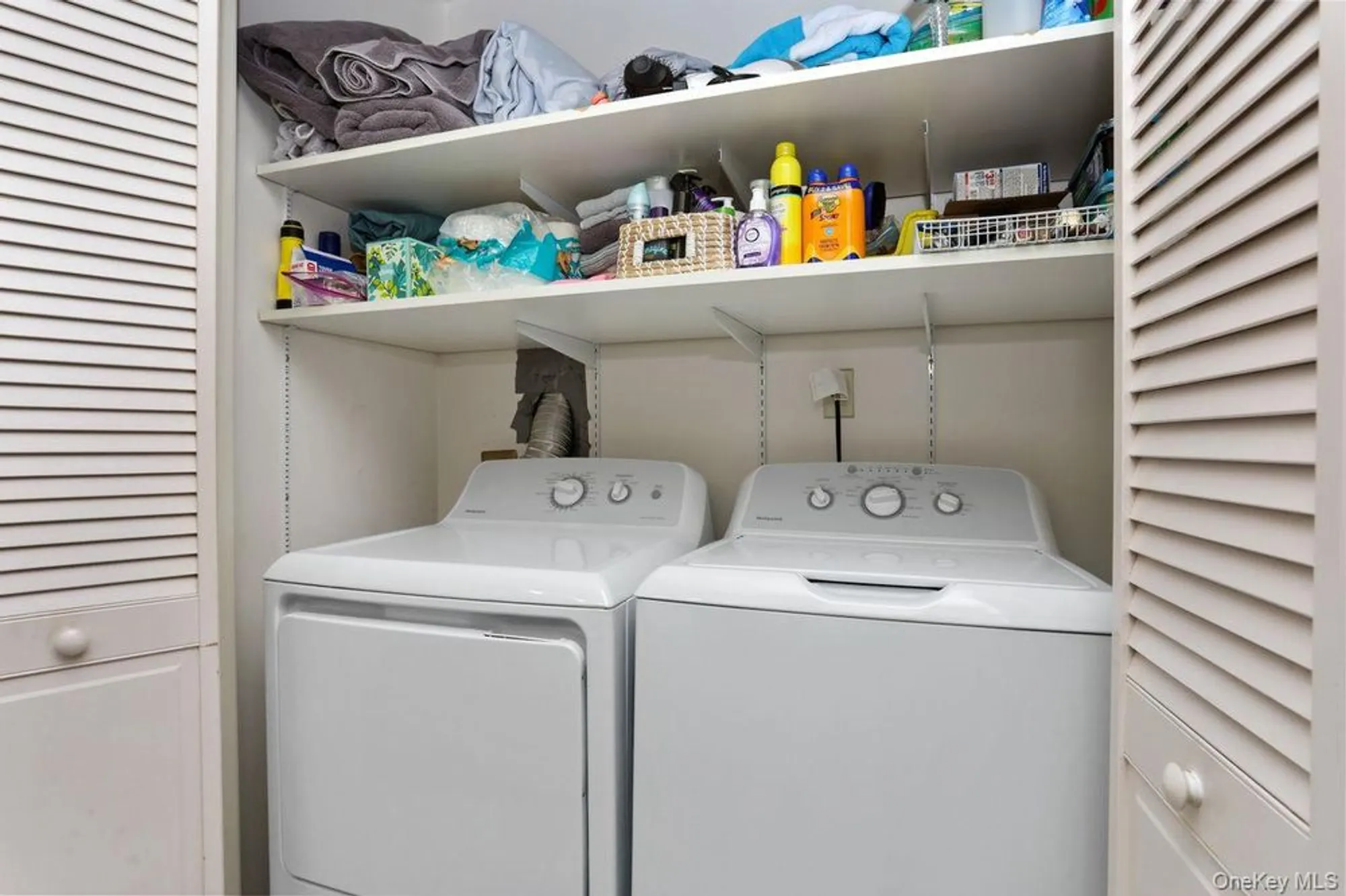 Property Slideshow image 23 of 35 | 141 flintlock way b, Yorktown Heights, NY, 10598