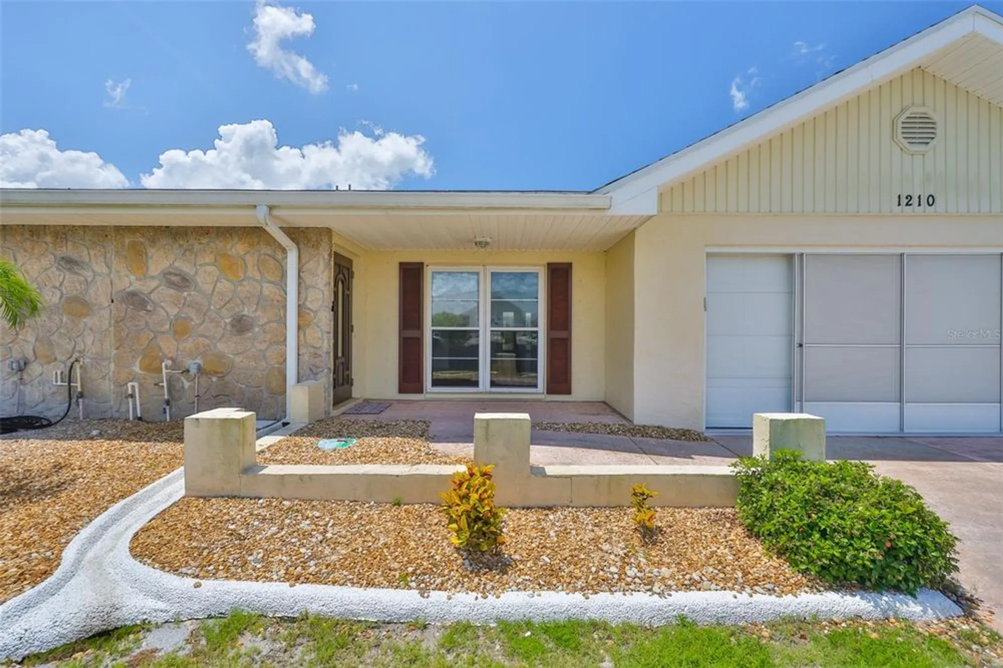 Property Slideshow image 40 of 54 | 1210 eastloch ct, Sun City Center, FL, 33573