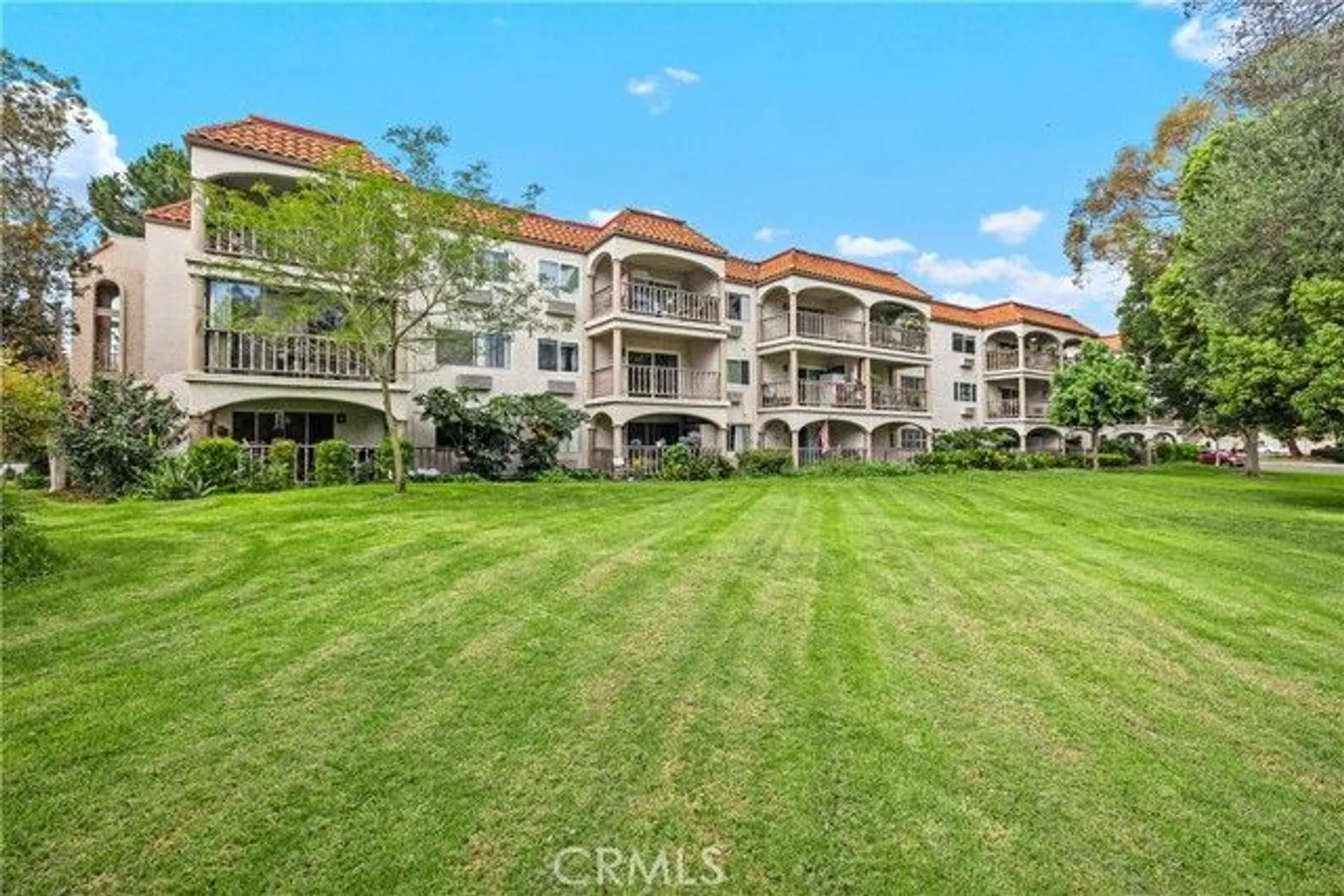 Property Slideshow image 1 of 41 | 3498 bahia blanca 2f, Laguna Woods, CA, 92637
