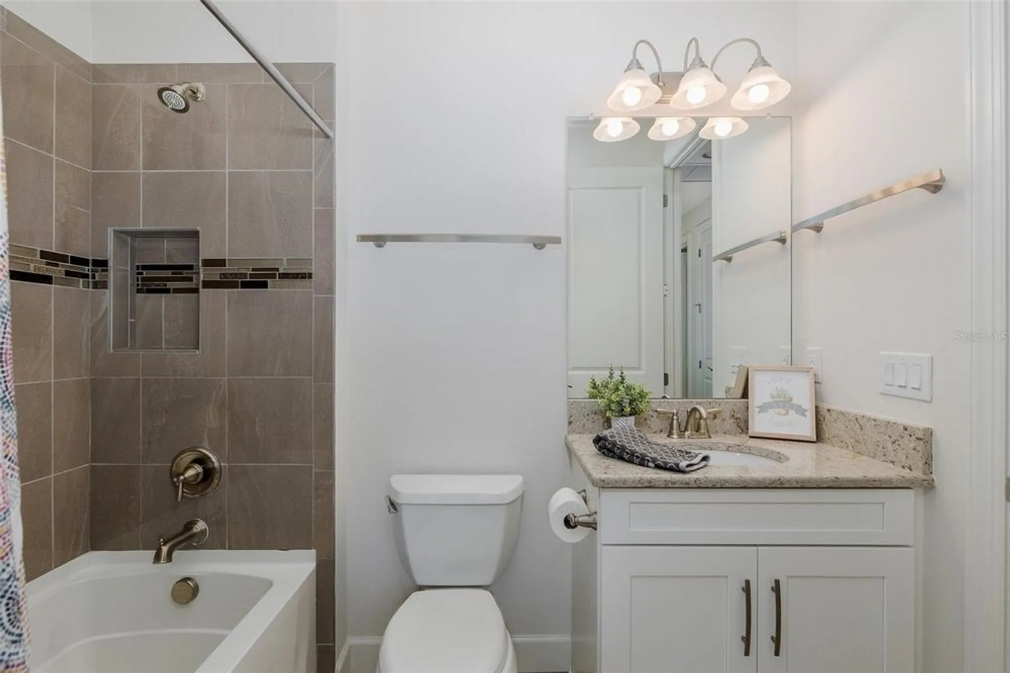 Property Slideshow image 43 of 100 | 11599 callisia dr, Odessa, FL, 33556