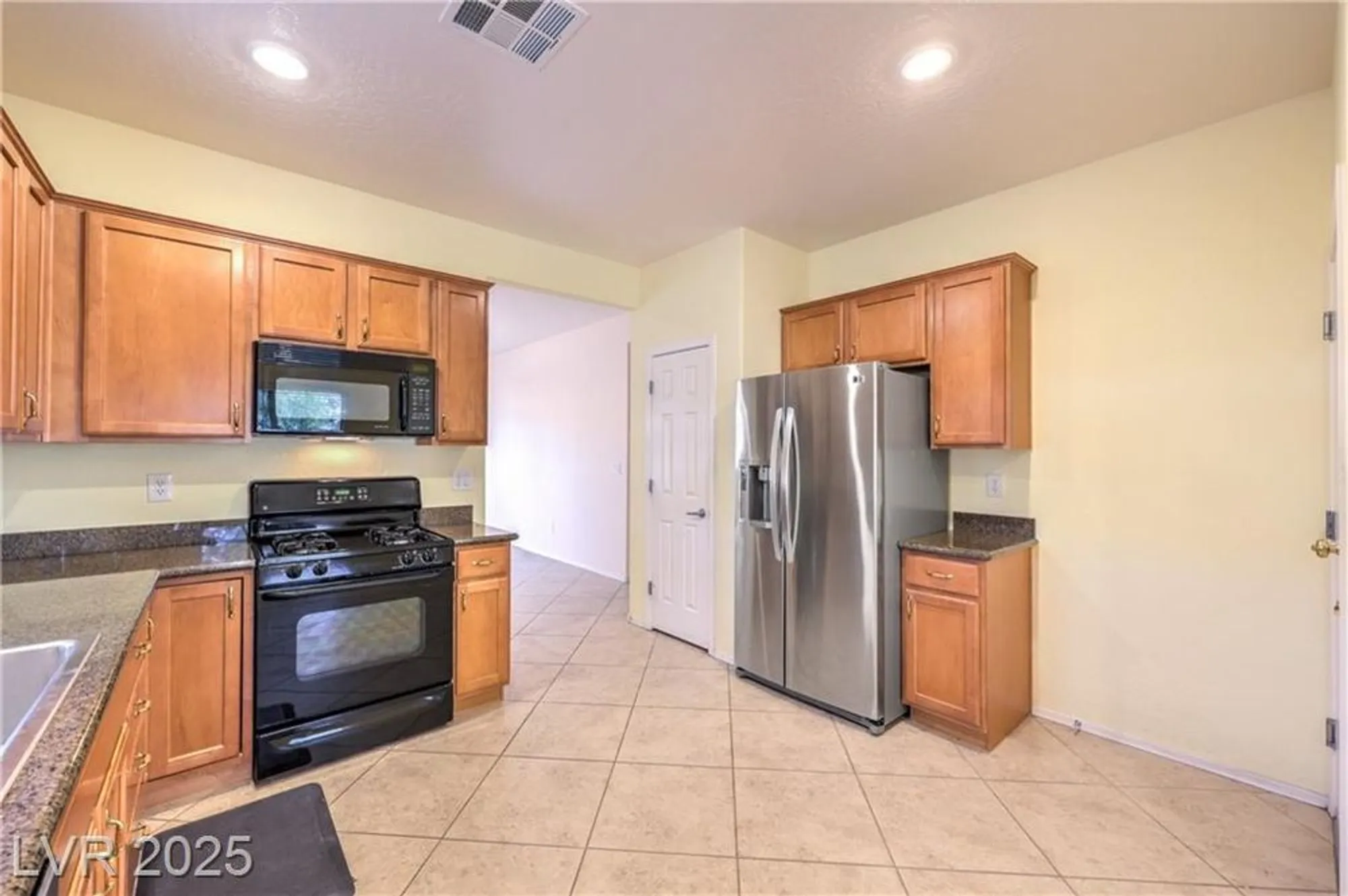 Property Slideshow image 9 of 49 | 2451 shore bird ave, North Las Vegas, NV, 89084
