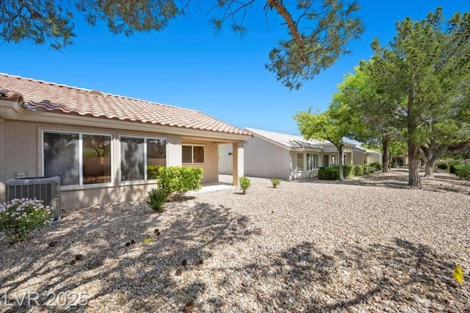 Property Slideshow image 25 of 27 | 2216 spring water dr, Las Vegas, NV, 89134