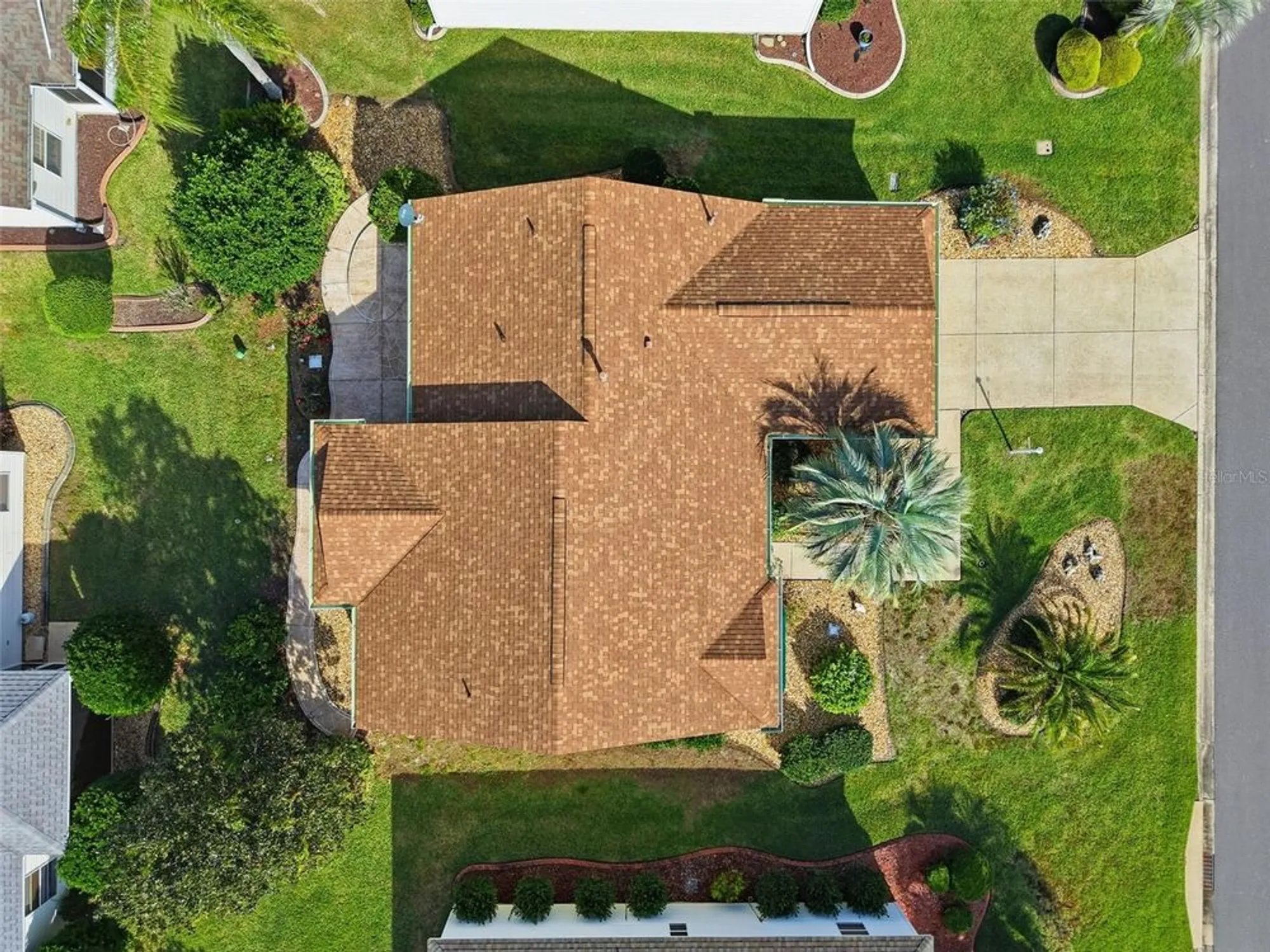 Property Slideshow image 3 of 69 | 17985 se 92nd amory ave, The Villages, FL, 32162