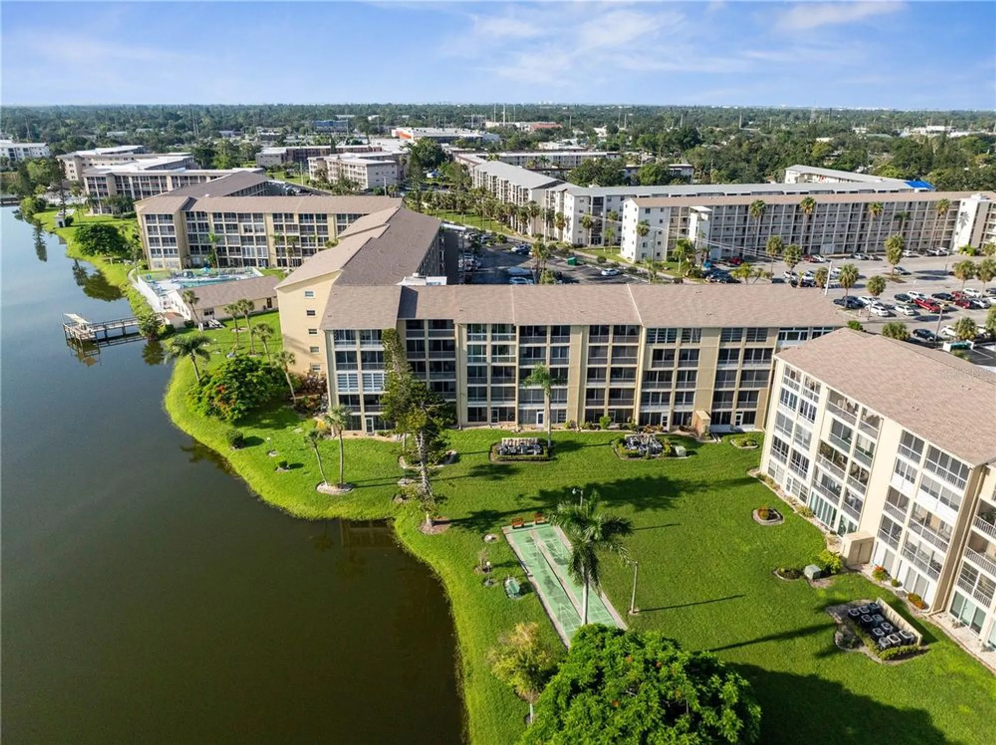 Property Slideshow image 35 of 49 | 3653 lake bayshore dr # j503, Bradenton, FL, 34205