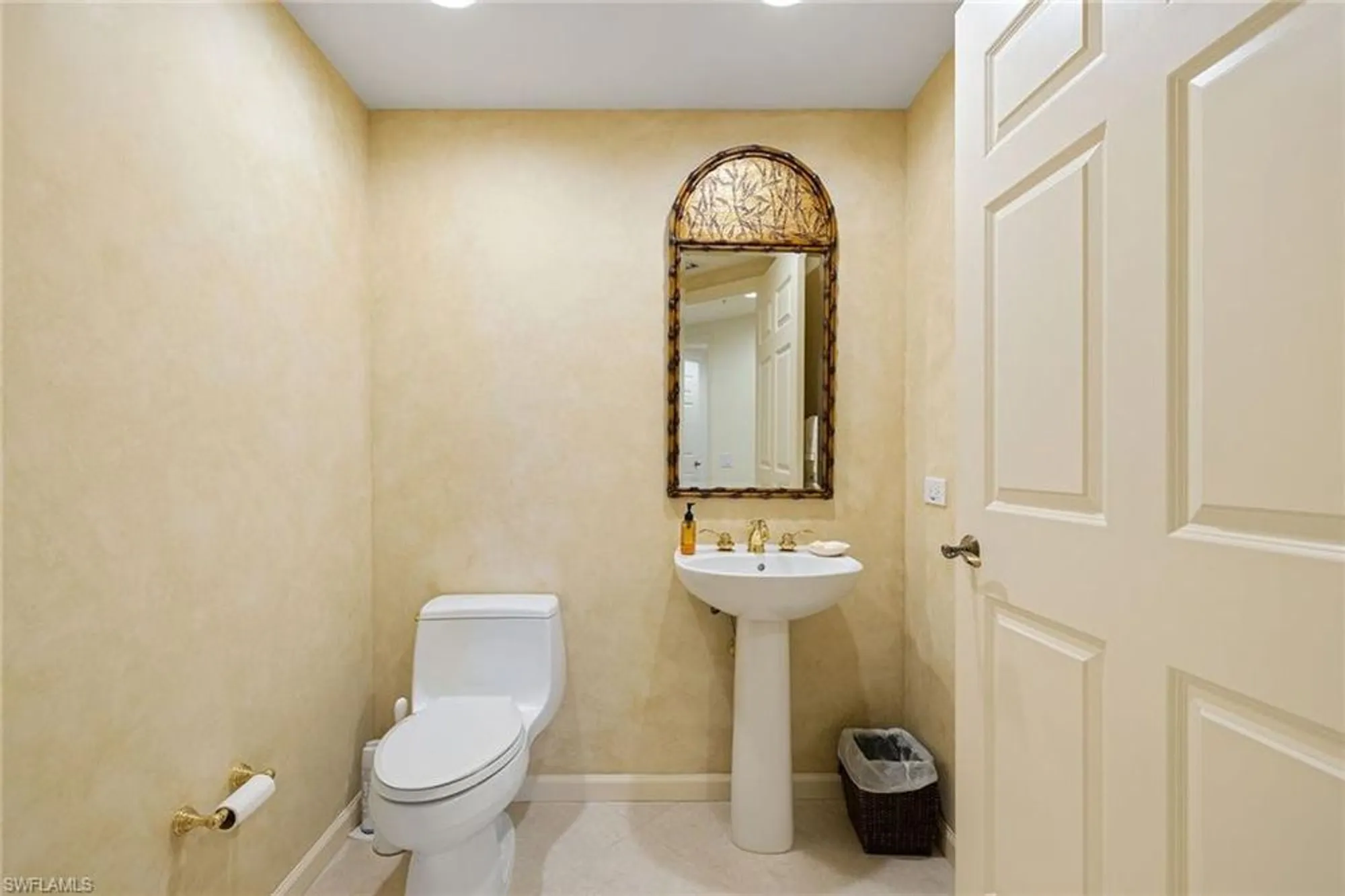 Property Slideshow image 31 of 49 | 23650 via veneto blvd 902, Estero, FL, 34134