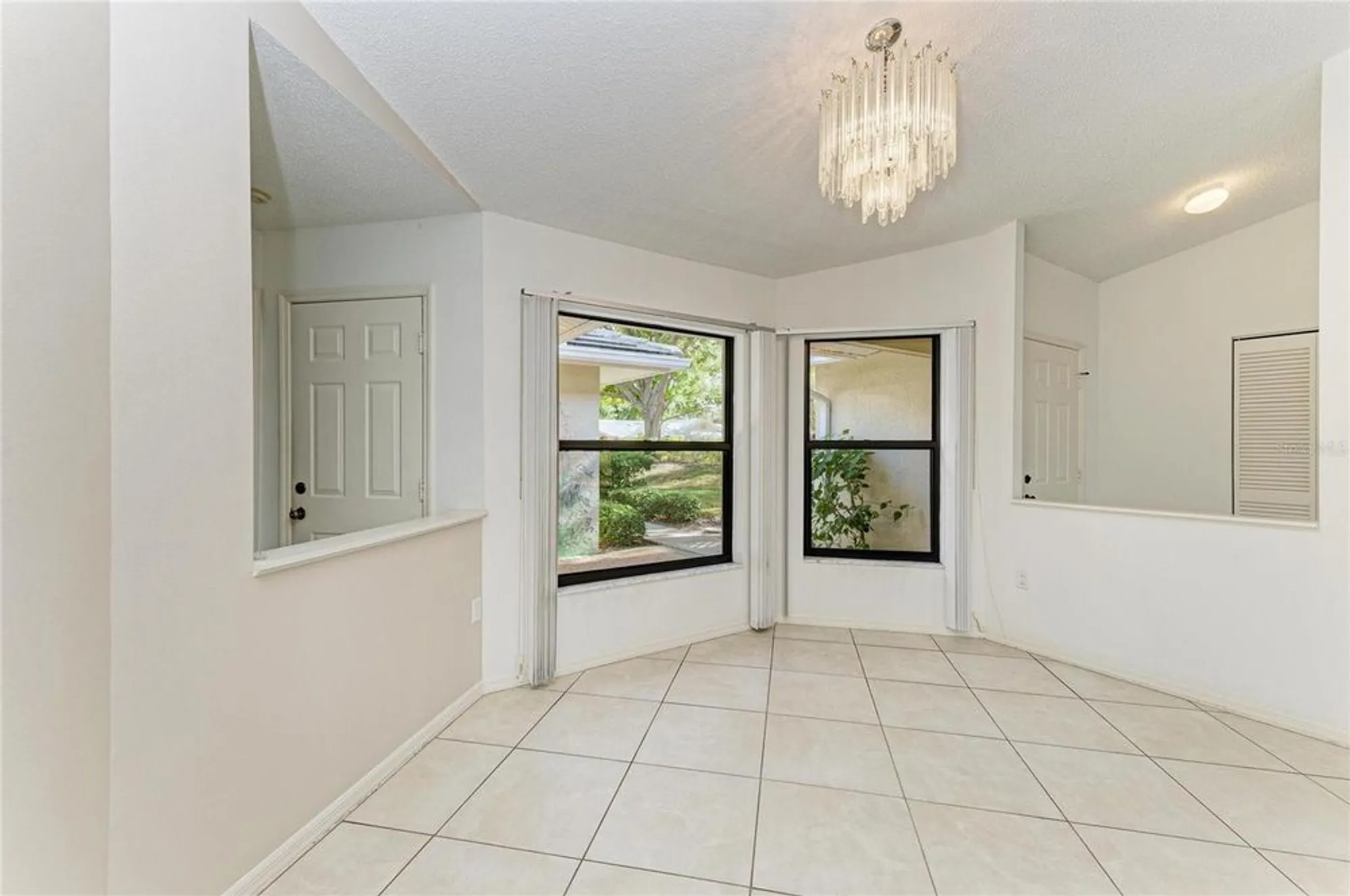 Property Slideshow image 11 of 62 | 101 southampton pl 248, Venice, FL, 34293