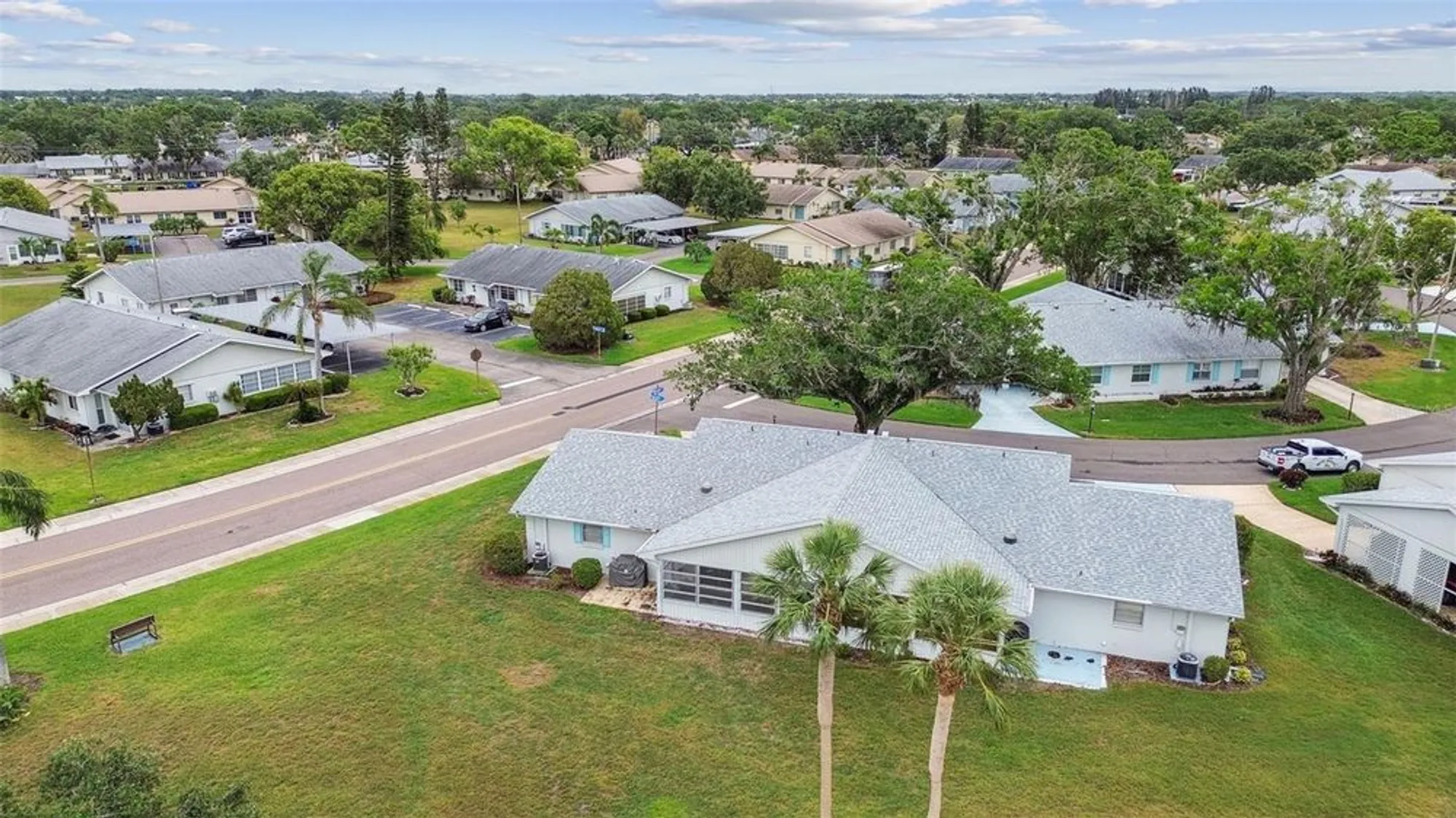 Property Slideshow image 4 of 50 | 2301 grenoble pl # 1, Sun City Center, FL, 33573