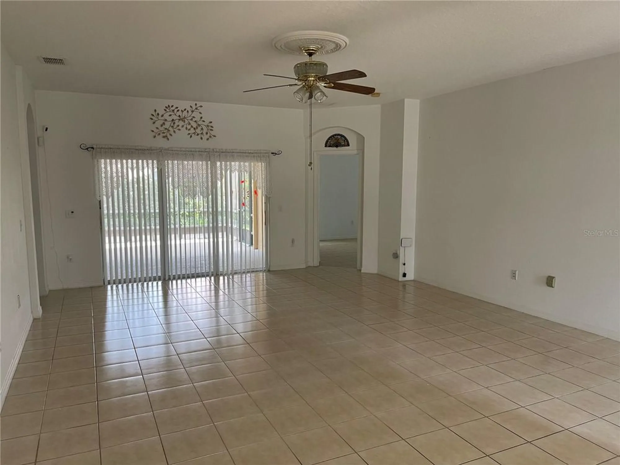 Property Slideshow image 15 of 52 | 572 sienna dr, Poinciana, FL, 34759