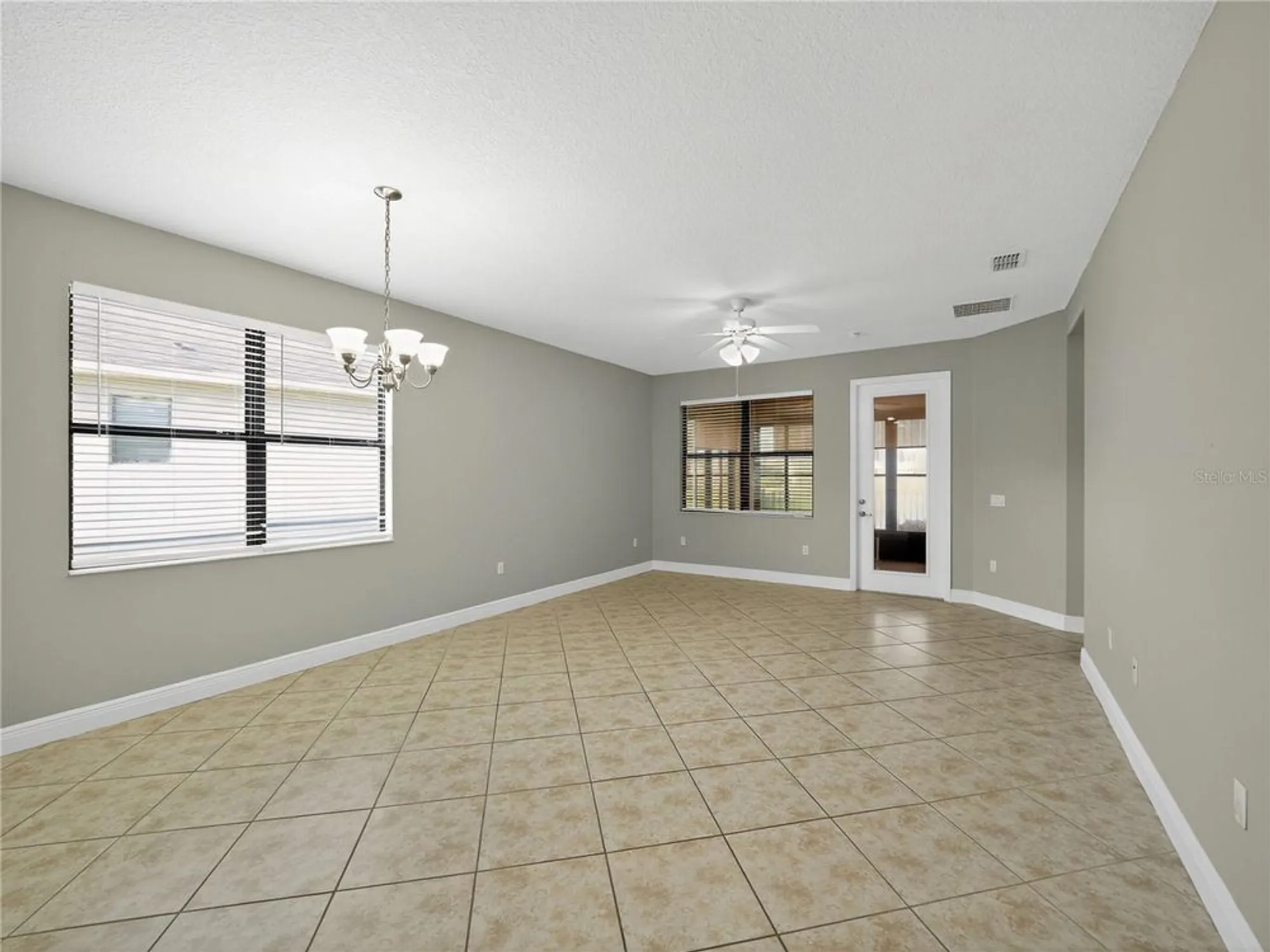 Property Slideshow image 5 of 17 | 507 presido park pl, Kissimmee, FL, 34759