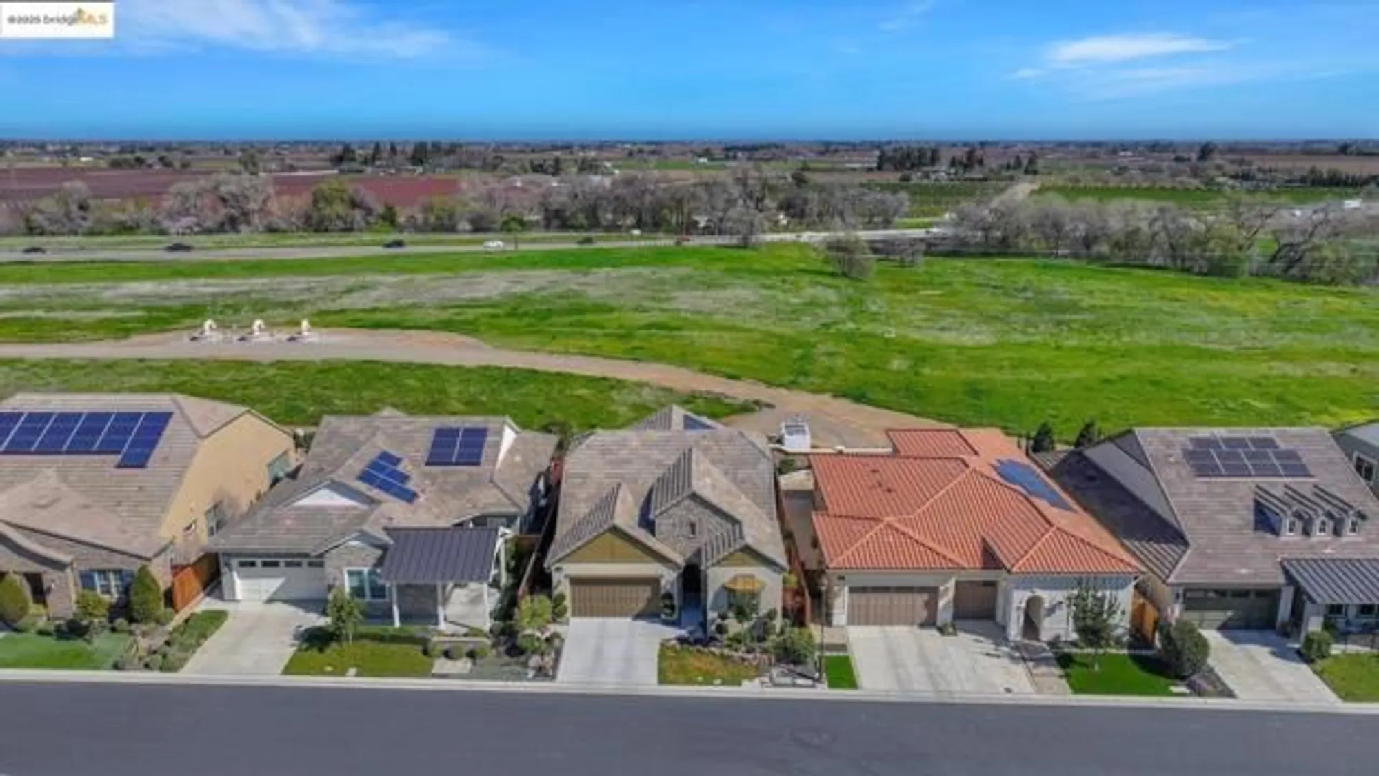 Property Slideshow image 46 of 57 | 1577 chianti ln, Brentwood, CA, 94513