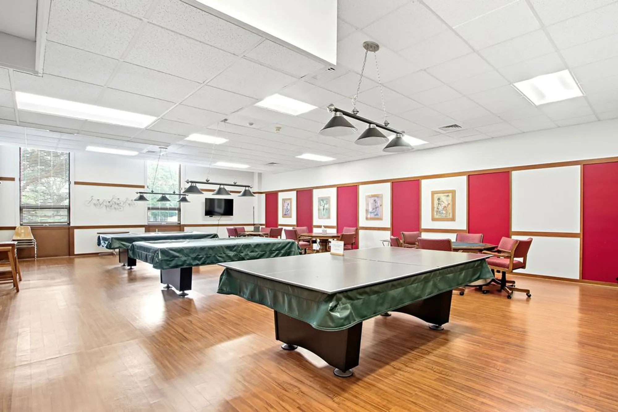 Property Slideshow image 24 of 26 | 7314 chevy chase ct, Fox Lake, IL, 60020