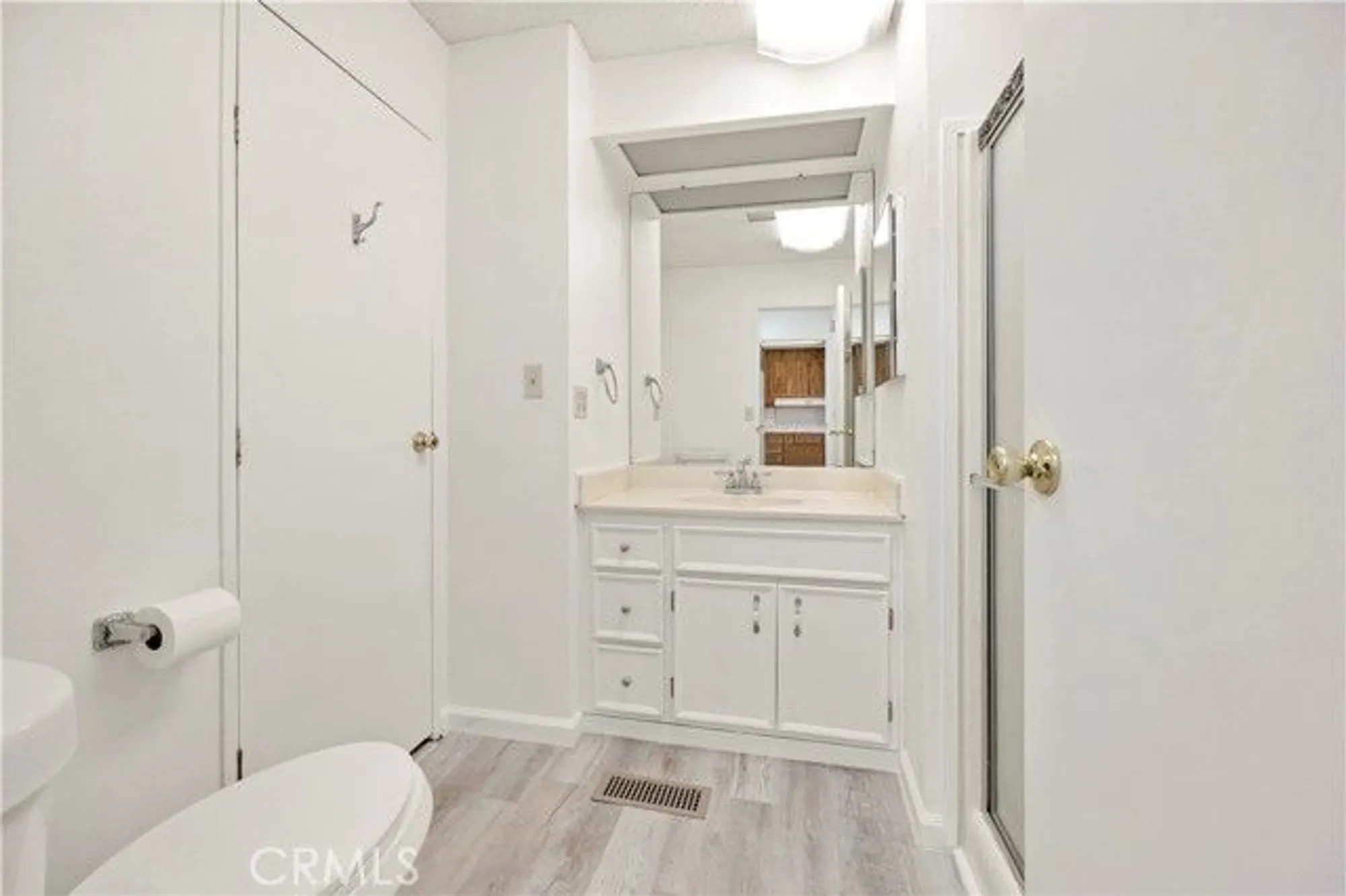 Property Slideshow image 20 of 34 | 2953 manzanita way, Hemet, CA, 92545