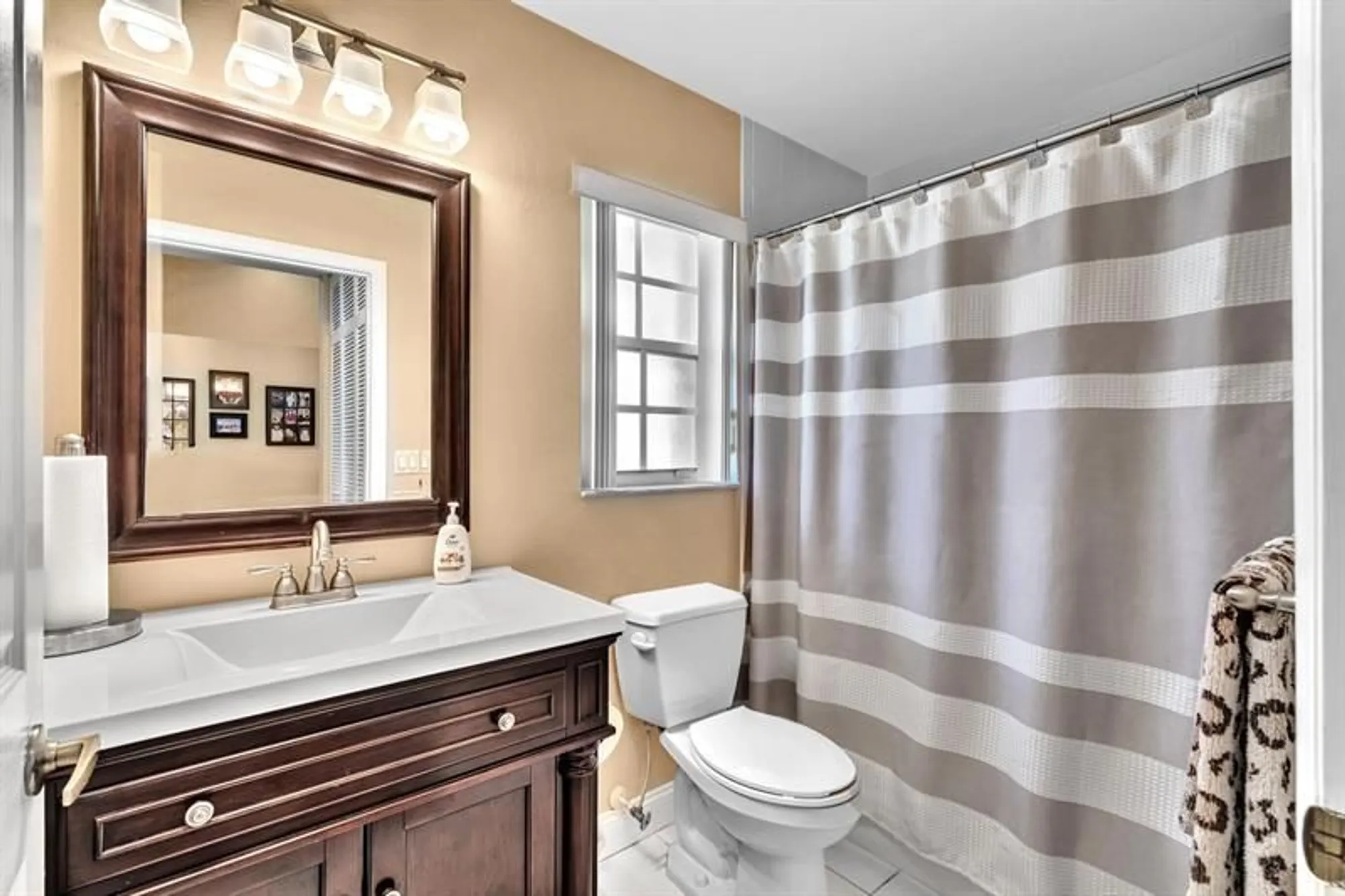 Property Slideshow image 43 of 59 | 9714 malvern dr # 9714, Tamarac, FL, 33321