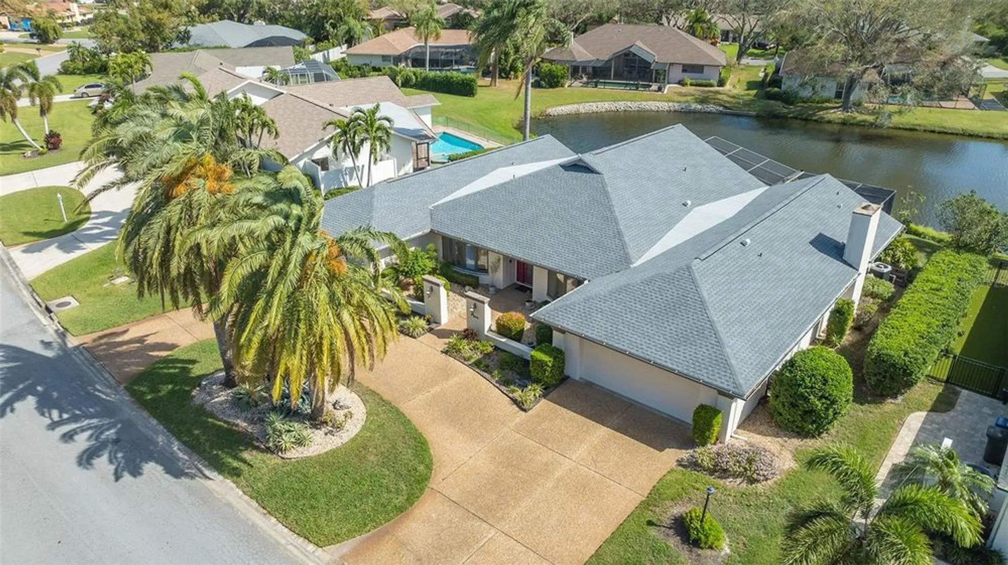 Property Slideshow image 55 of 87 | 5692 country lakes dr, Sarasota, FL, 34243