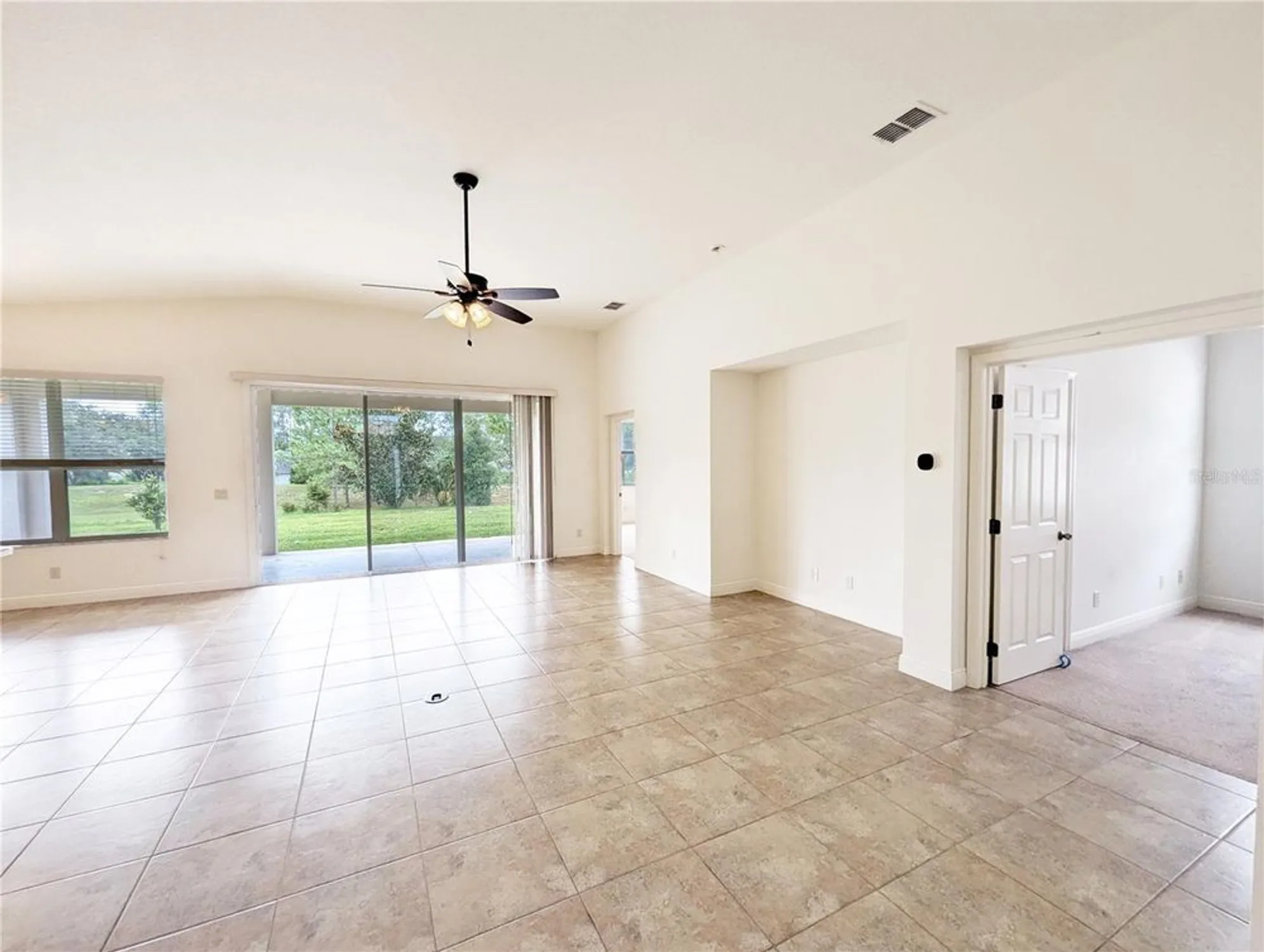 Property Slideshow image 10 of 32 | 1882 w angelica loop, Lecanto, FL, 34461